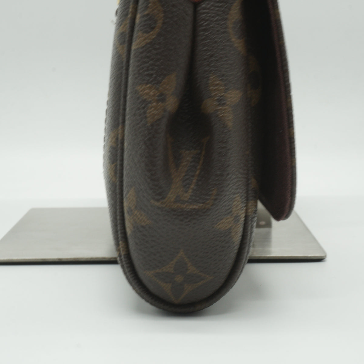 Louis Vuitton	Favorite MM Monogram GHW
