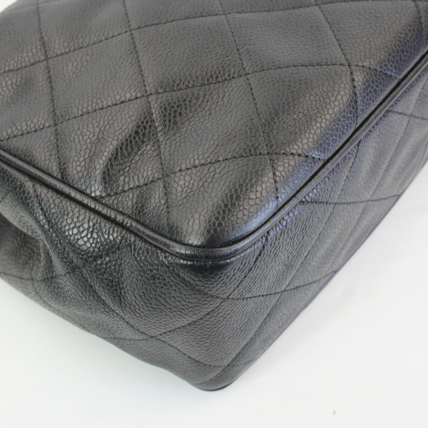 Chanel CC Caviar Front Pocket Shoulder Bag Black GHW Medium
