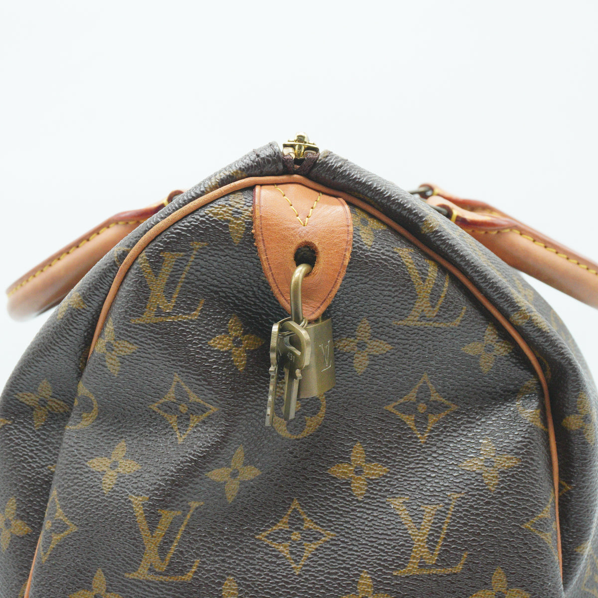 Louis Vuitton	Speedy 30 Monogram Canvas GHW