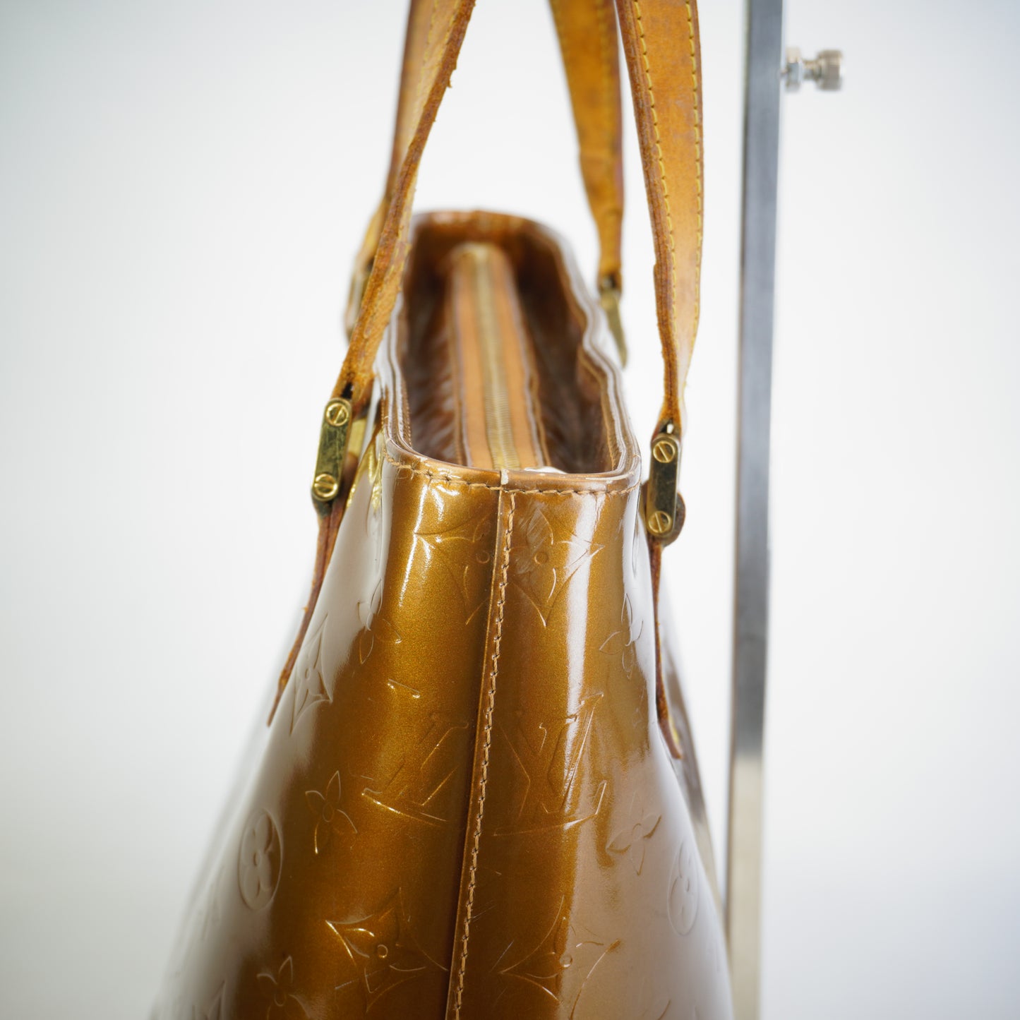 Louis Vuitton	Bronze Monogram Vernis Columbos Tote