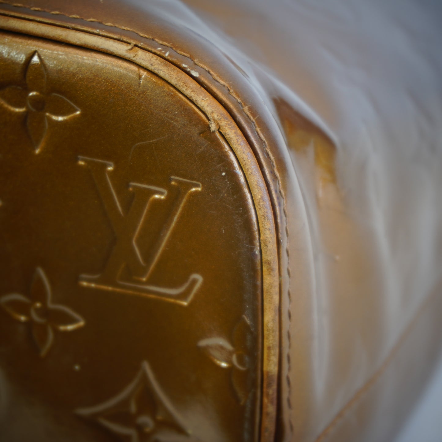 Louis Vuitton	Bronze Monogram Vernis Columbos Tote