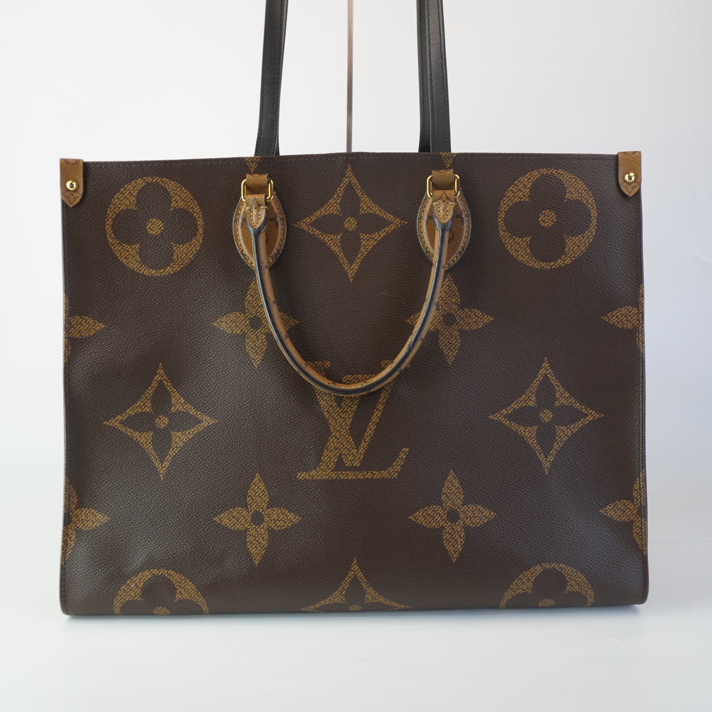 Louis Vuitton	On The Go Tote Mono