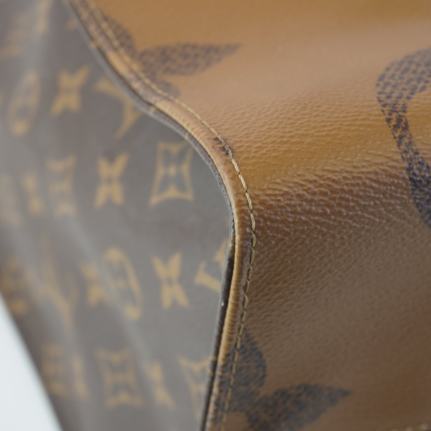 Louis Vuitton	On The Go Tote Mono