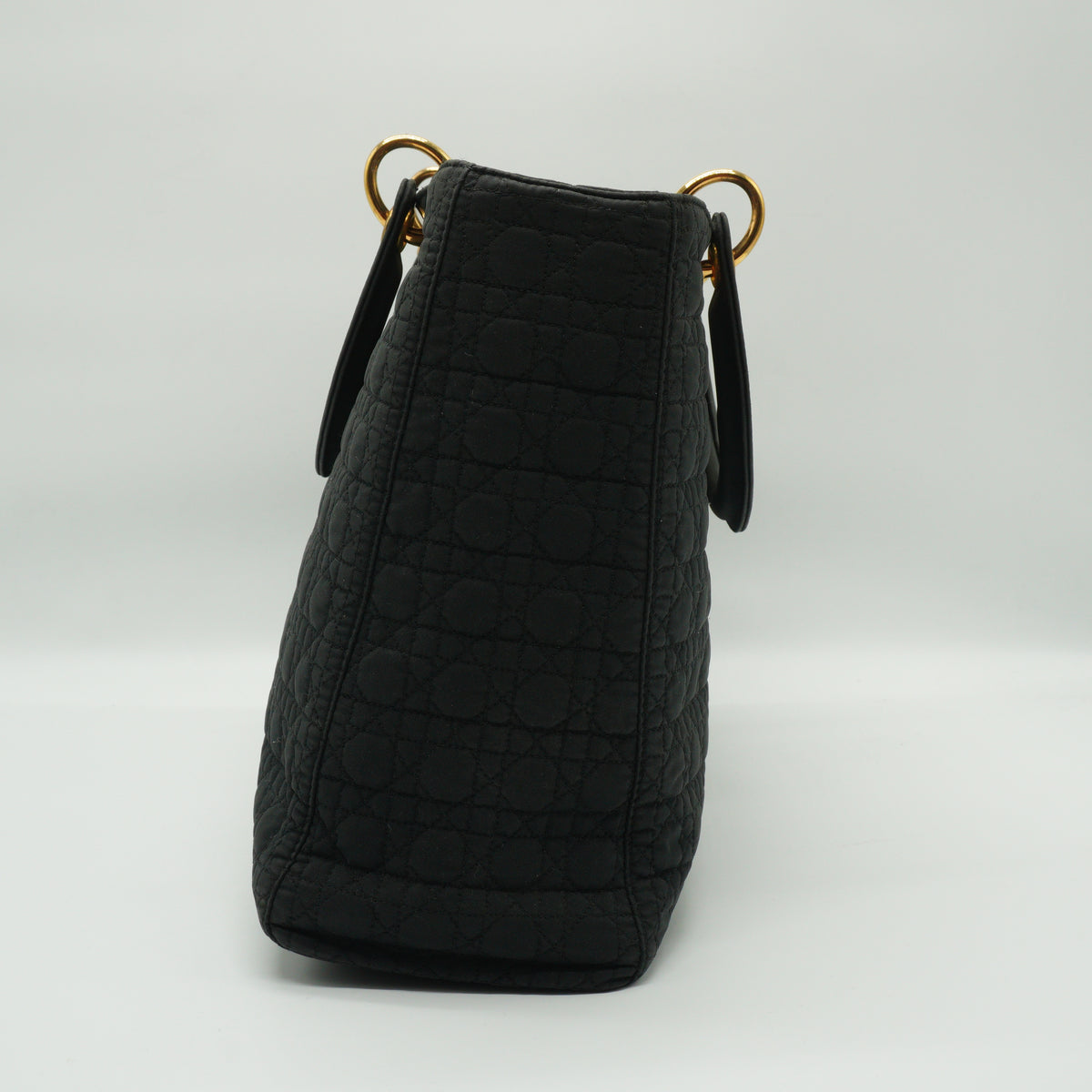 Dior	Cannage Lady Dior Medium Black GHW