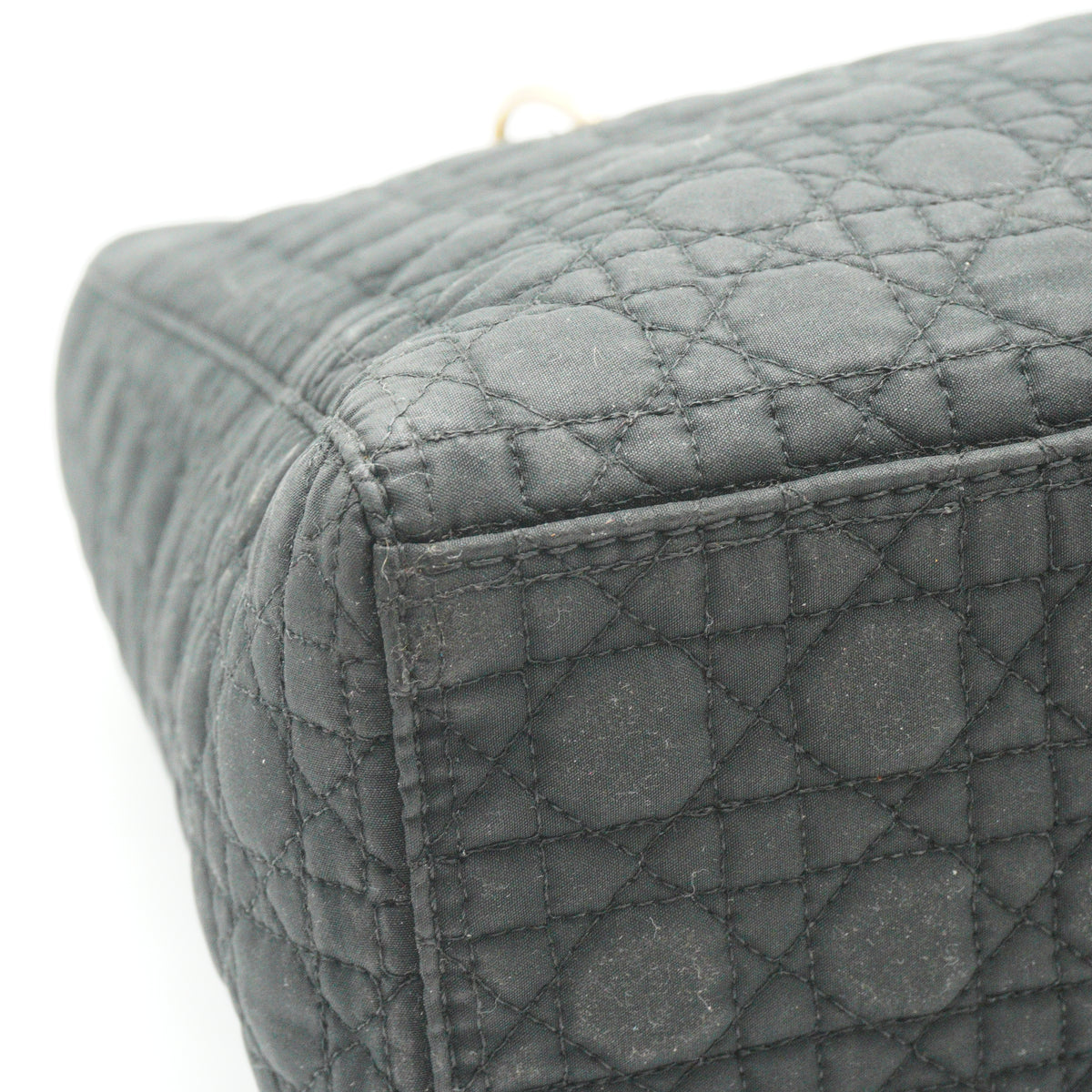 Dior	Cannage Lady Dior Medium Black GHW
