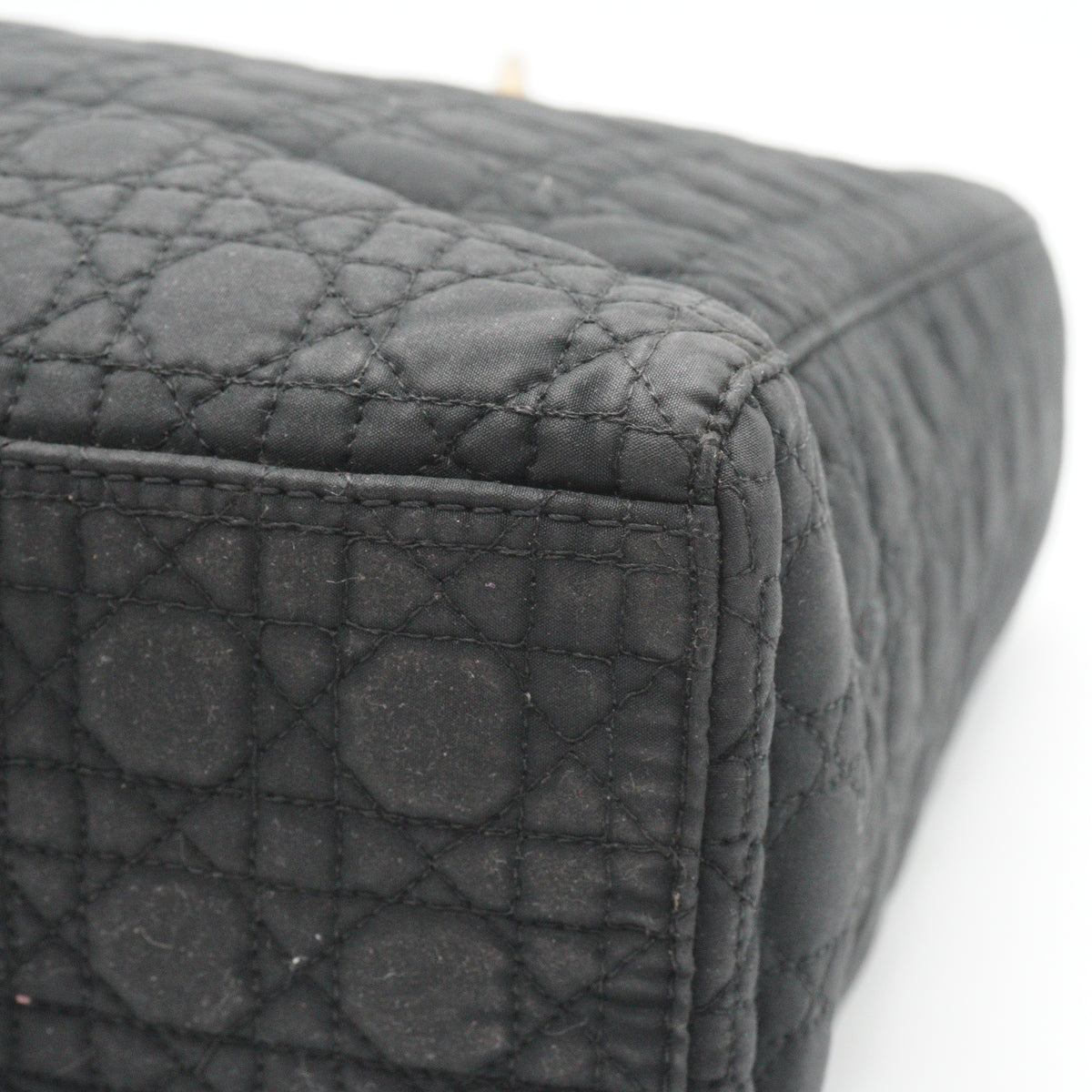 Dior	Cannage Lady Dior Medium Black GHW