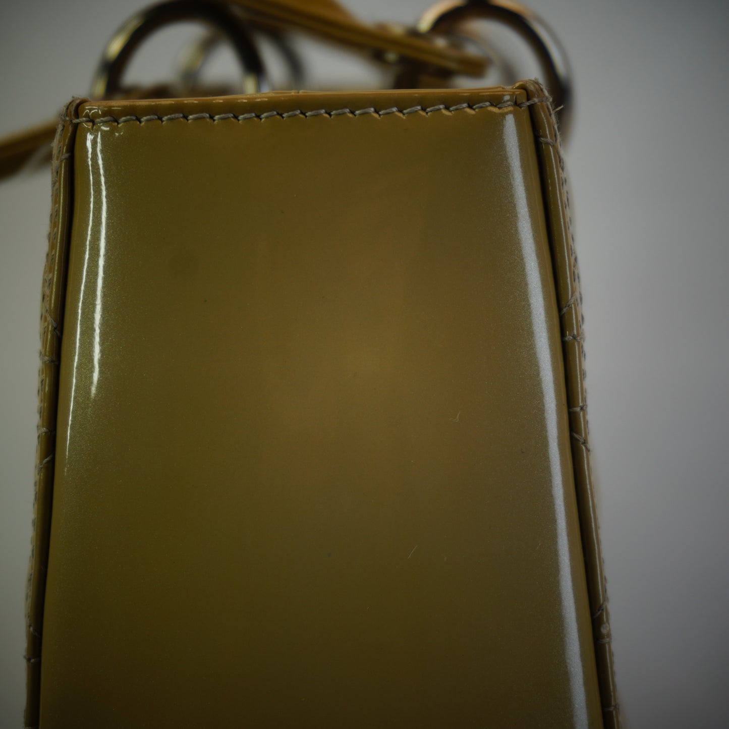 Dior	Lady Dior Bag GHW Medium