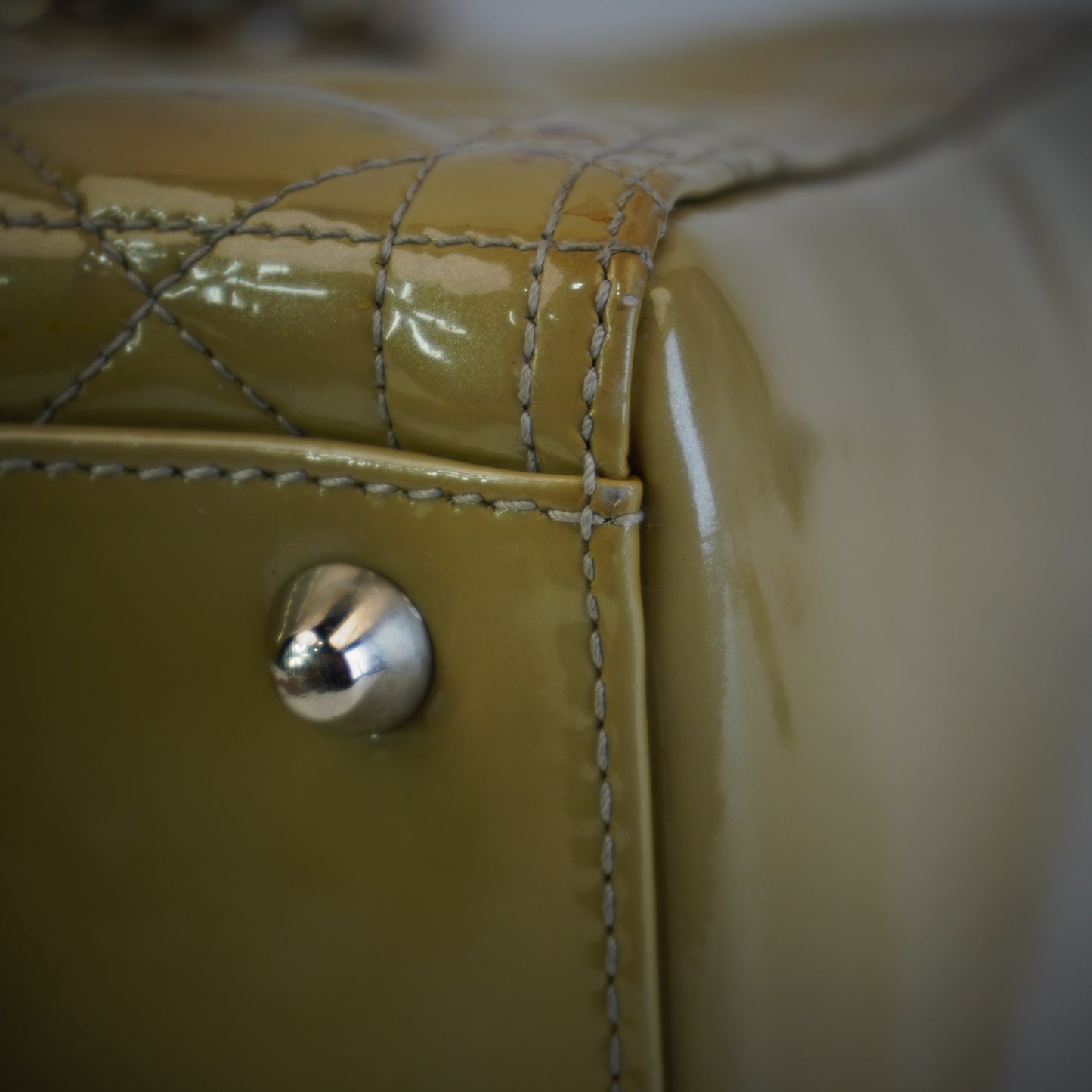 Dior	Lady Dior Bag GHW Medium