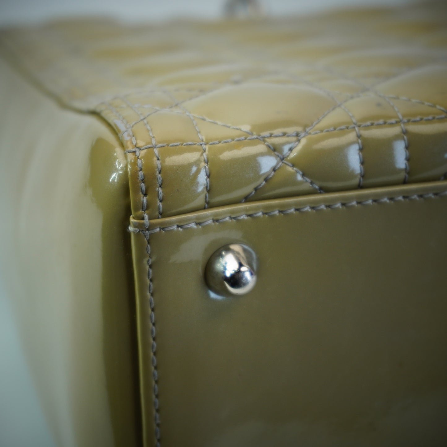 Dior	Lady Dior Bag GHW Medium