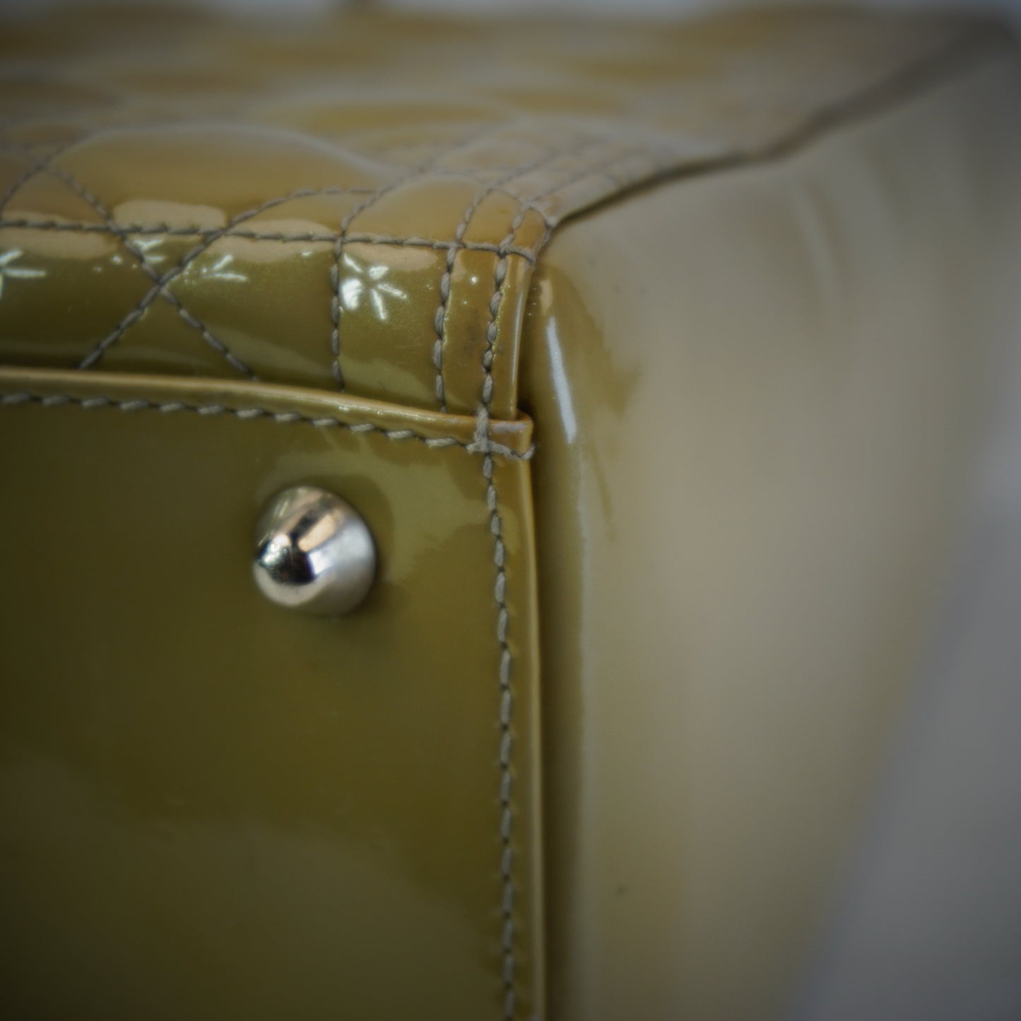 Dior	Lady Dior Bag GHW Medium