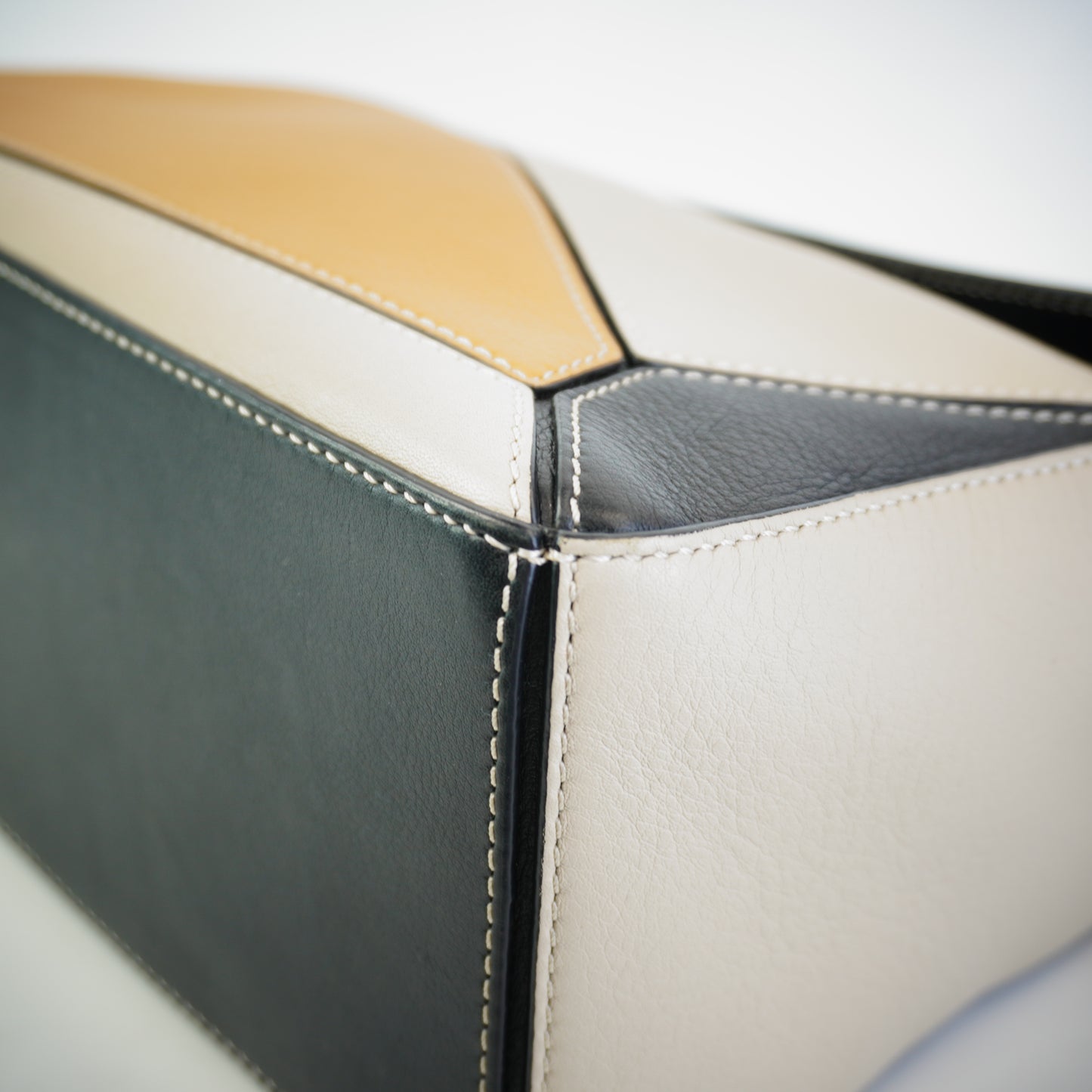 Loewe Puzzle Tricolor Small GHW