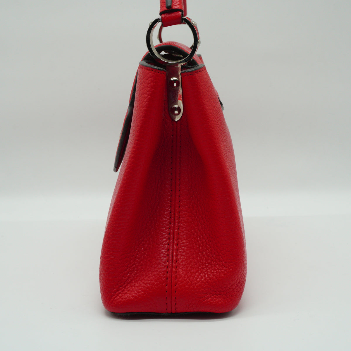 Louis Vuitton	Capucines Red Medium SHW