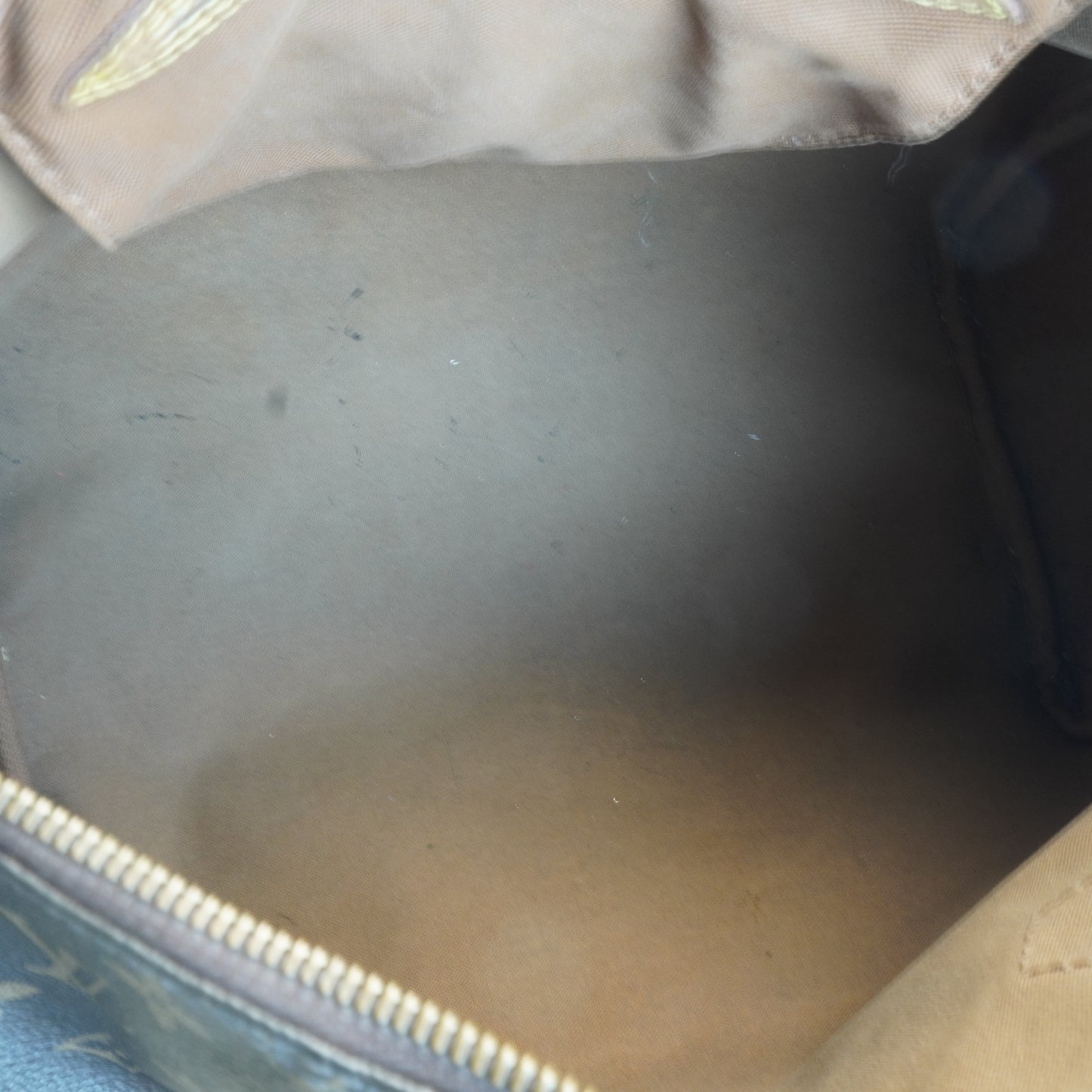 Louis Vuitton	Speedy Monogram 30