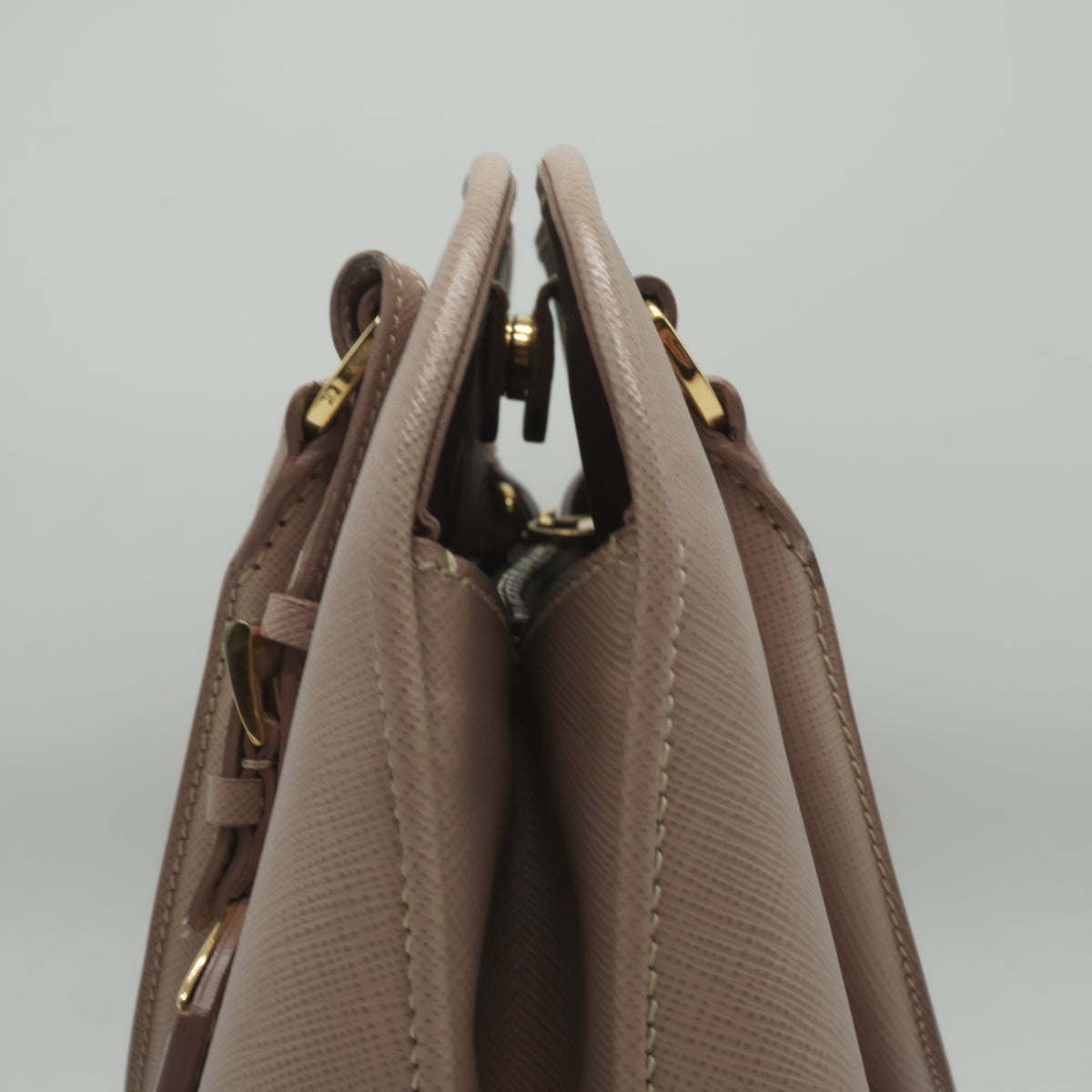 Prada Saffiano Lux Promenade bag Cammeo Medium GHW
