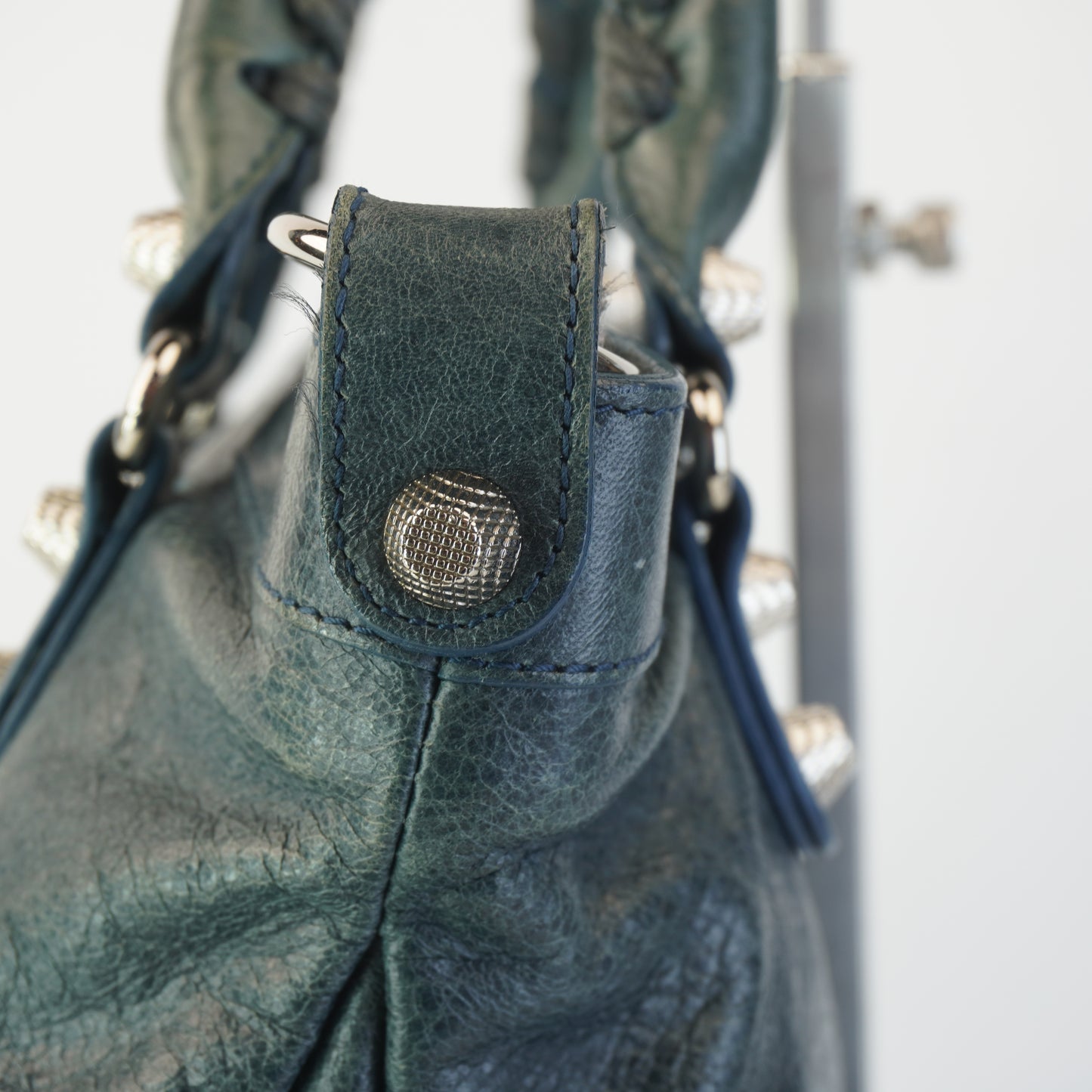 Balenciaga Agneua Giant 21 City