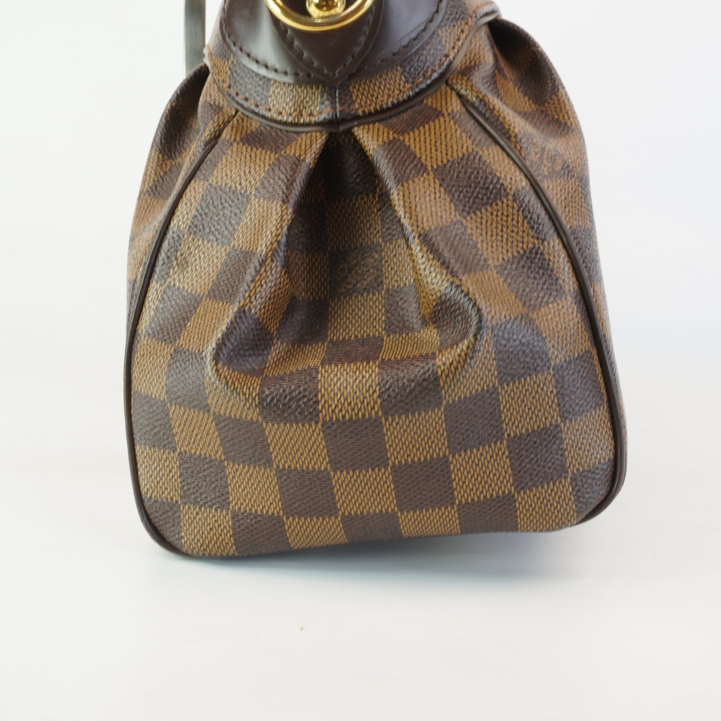 Louis Vuitton	Trevi