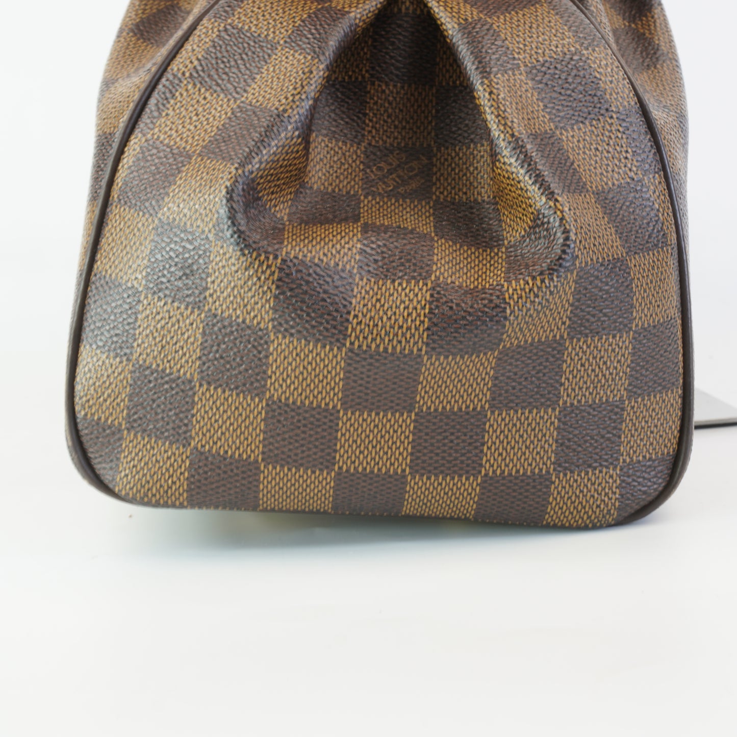 Louis Vuitton	Trevi