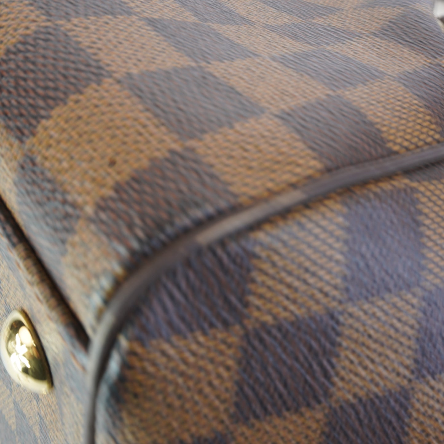 Louis Vuitton	Trevi