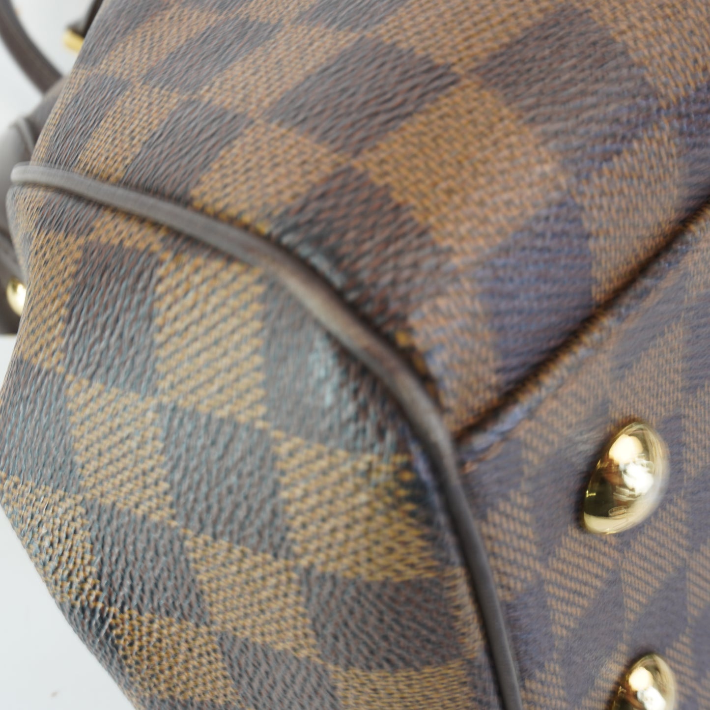 Louis Vuitton	Trevi