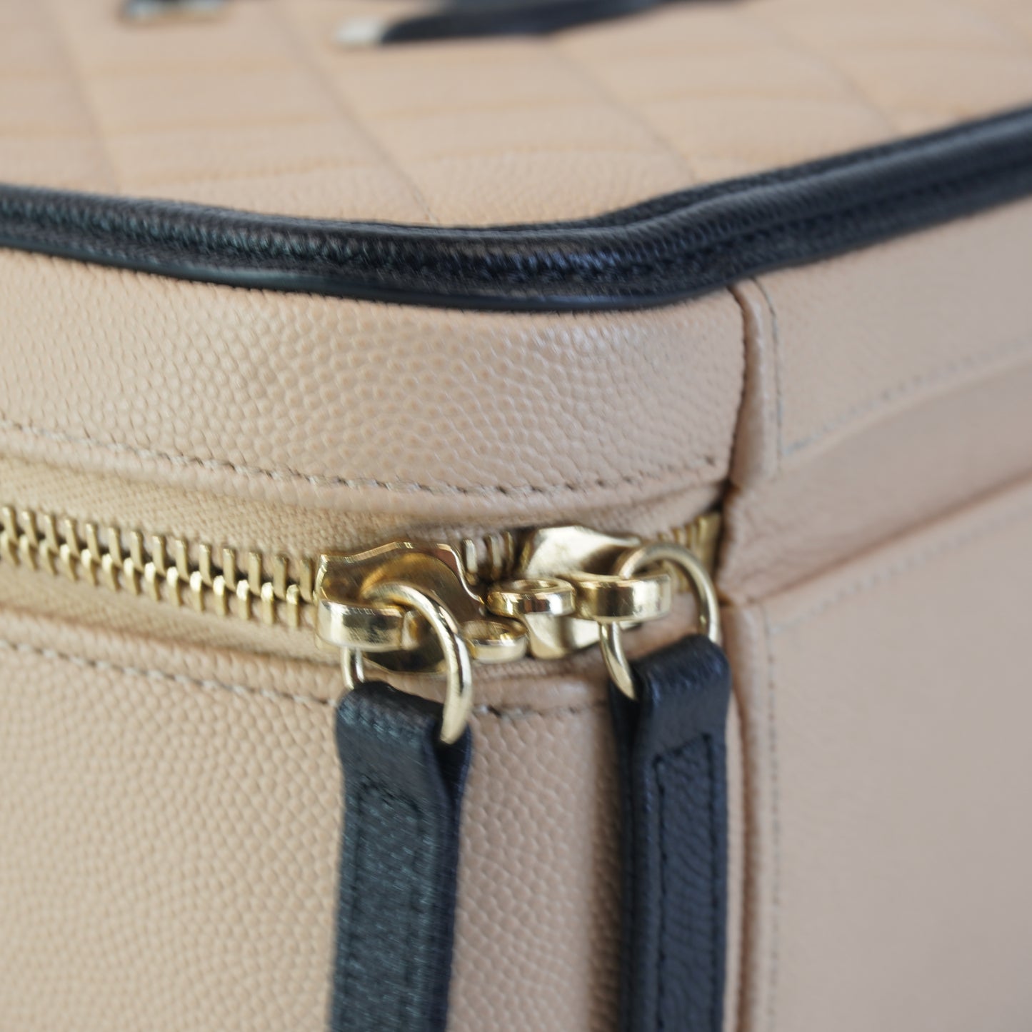 Chanel Quilted Beige Caviar Filigree Vanity Case