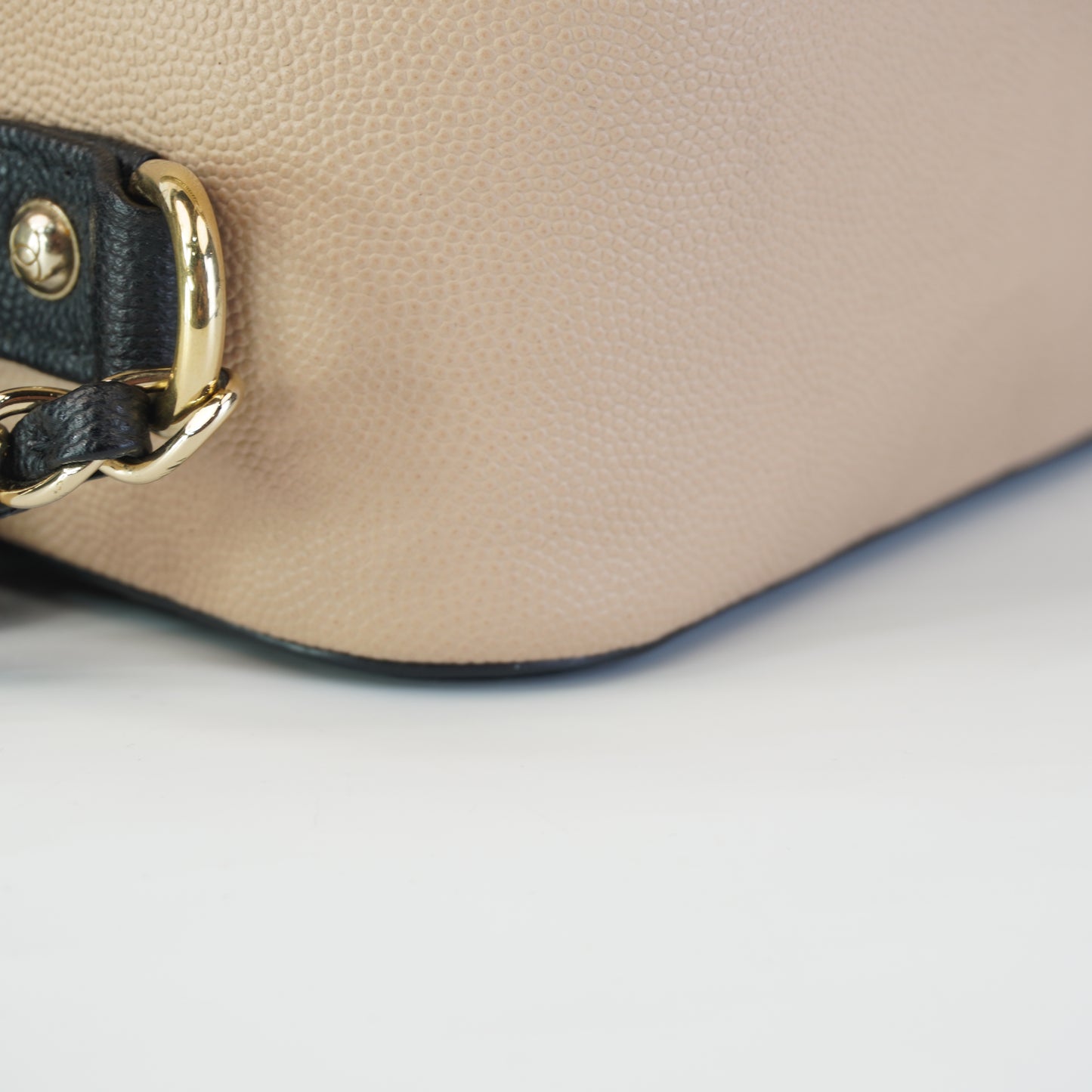 Chanel Quilted Beige Caviar Filigree Vanity Case