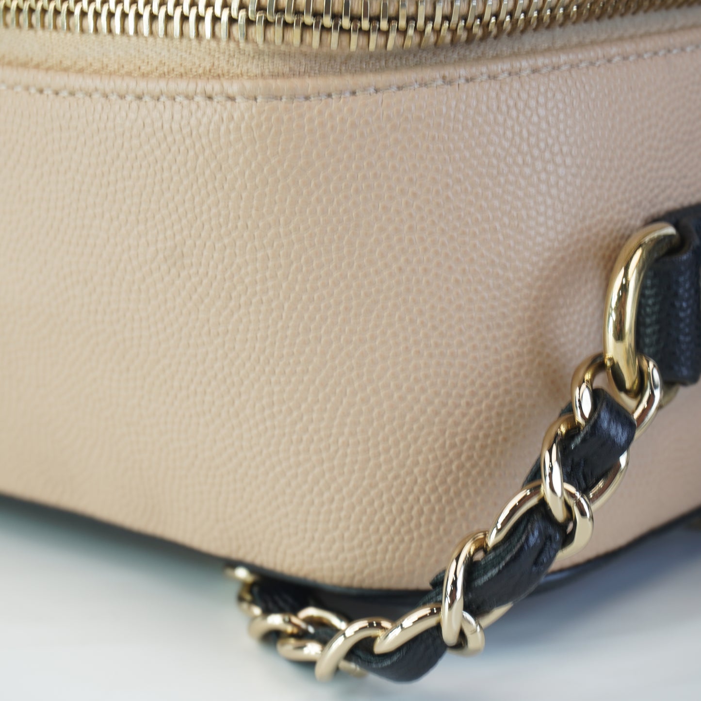 Chanel Quilted Beige Caviar Filigree Vanity Case