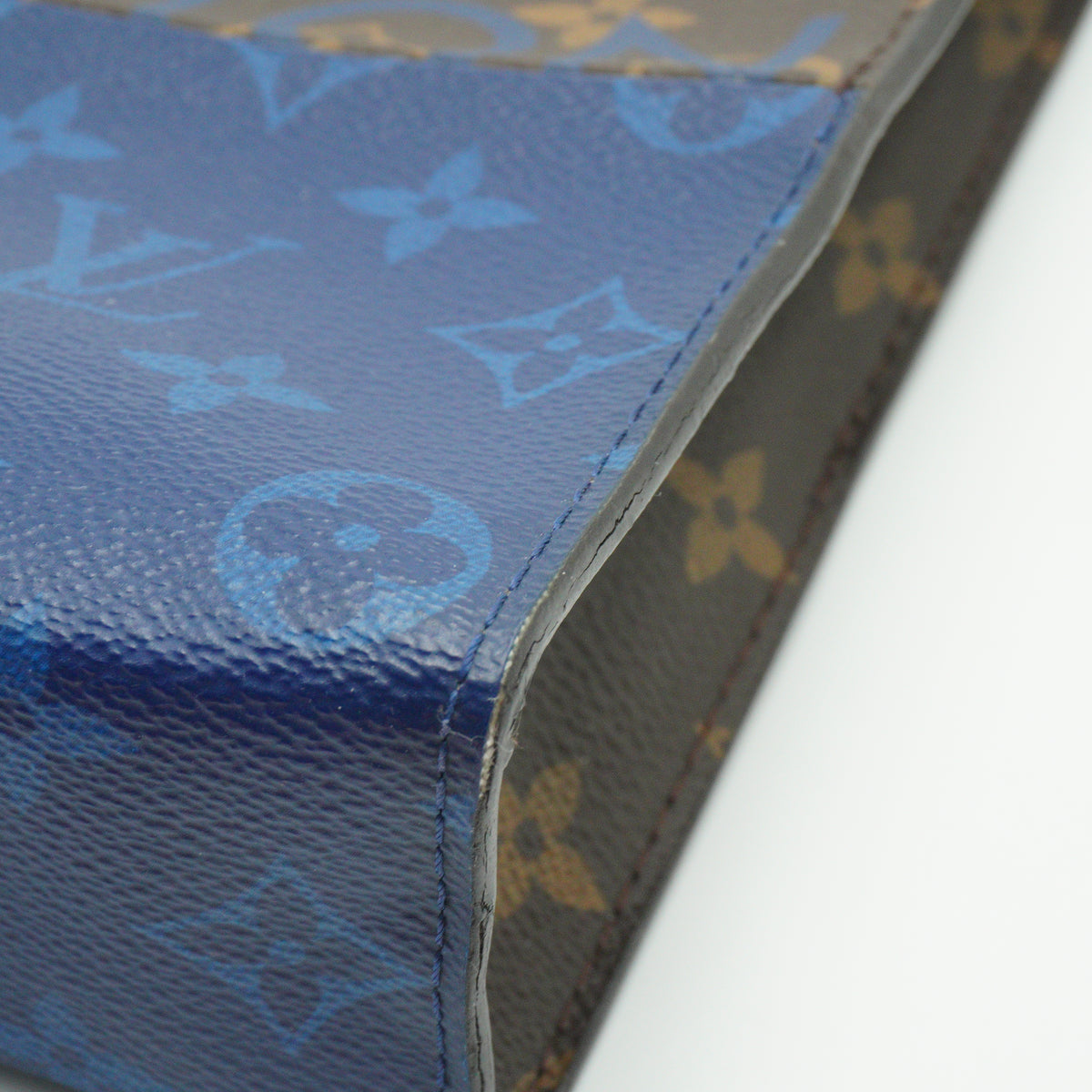 Louis Vuitton	Pacific Split Pochette Voyage MM Brown/Blue GHW