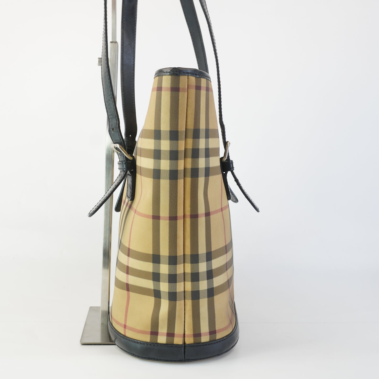 Burberry	Vintage Bucket Bag