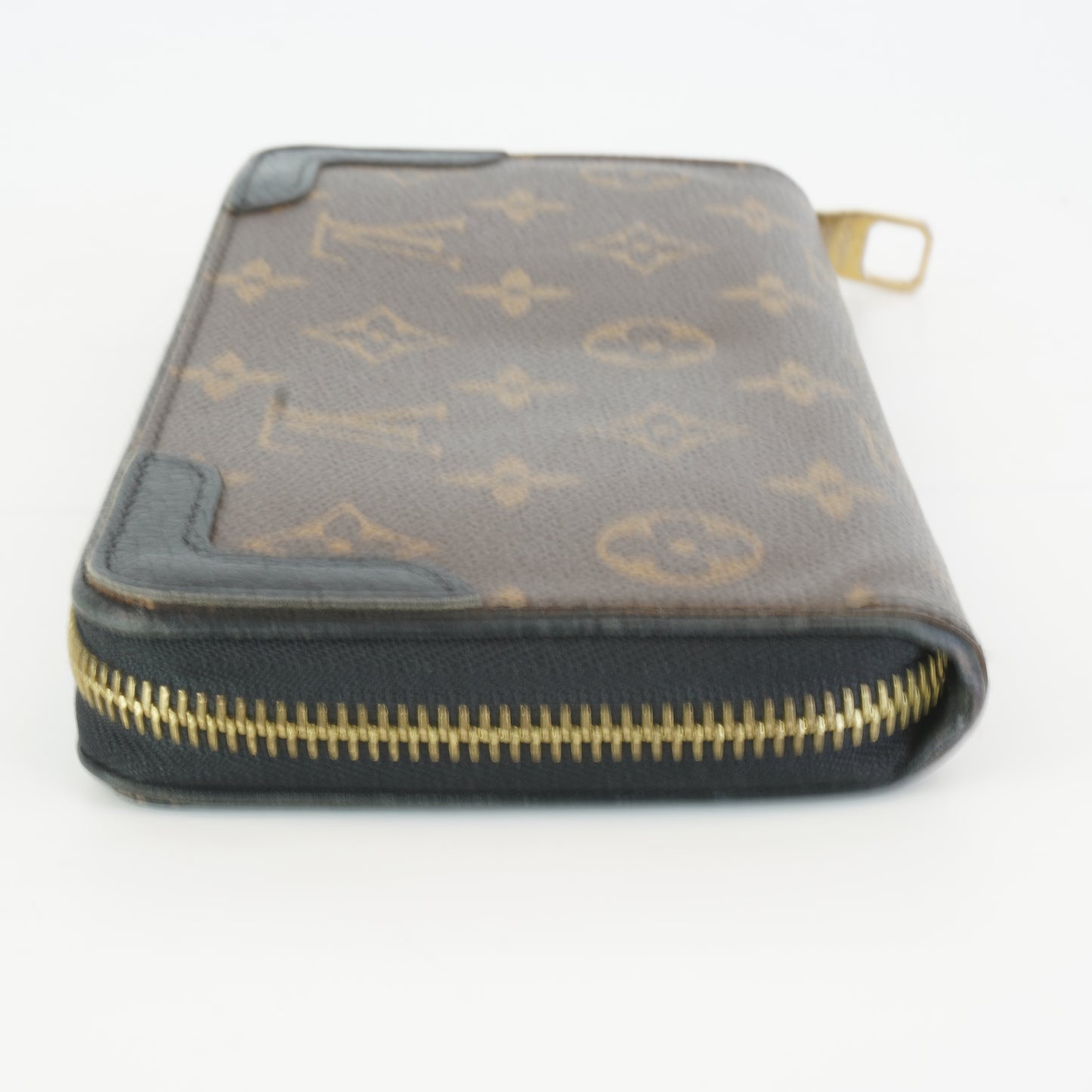 Louis Vuitton	Monogram Long Zippy Wallet Black Trims