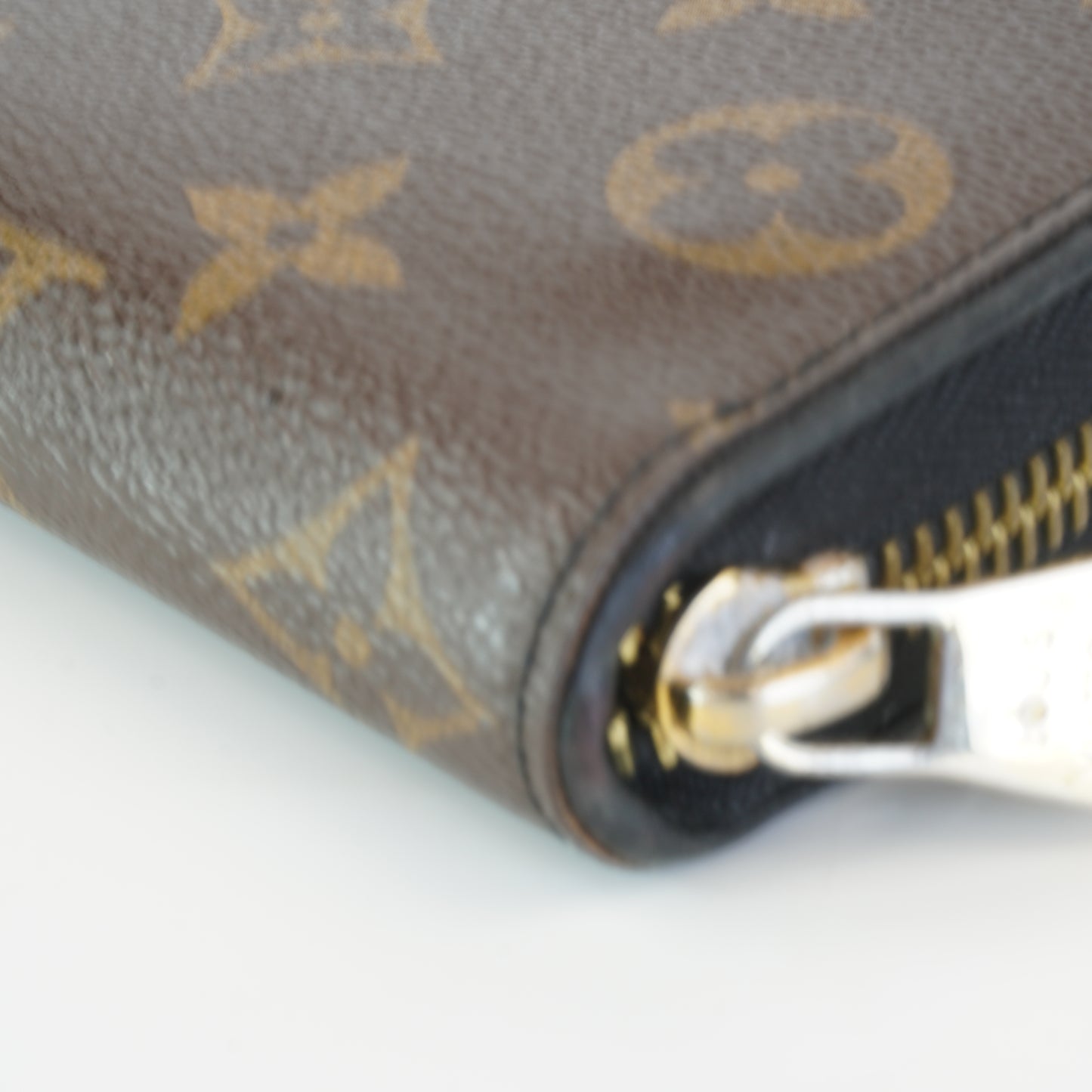 Louis Vuitton	Monogram Long Zippy Wallet Black Trims
