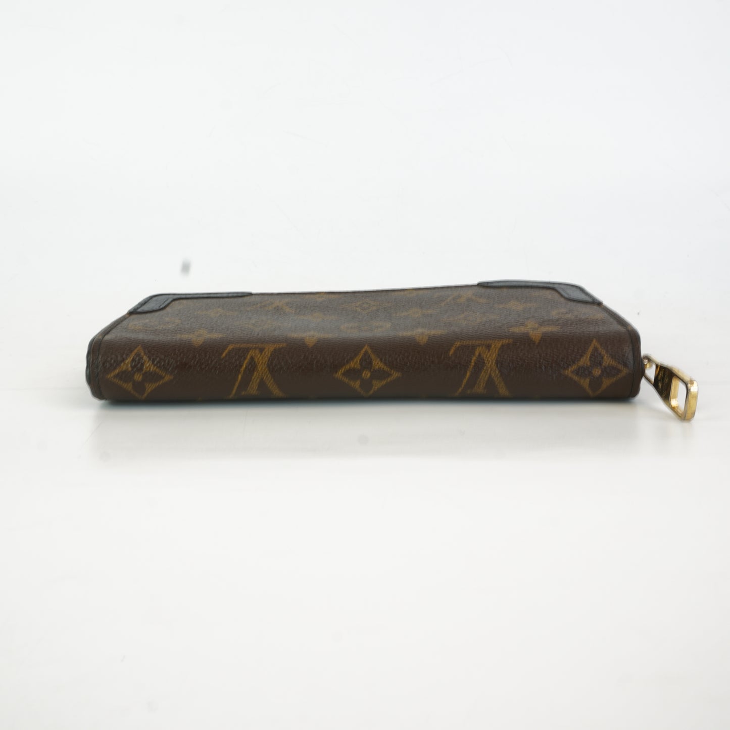 Louis Vuitton	Monogram Long Zippy Wallet Black Trims