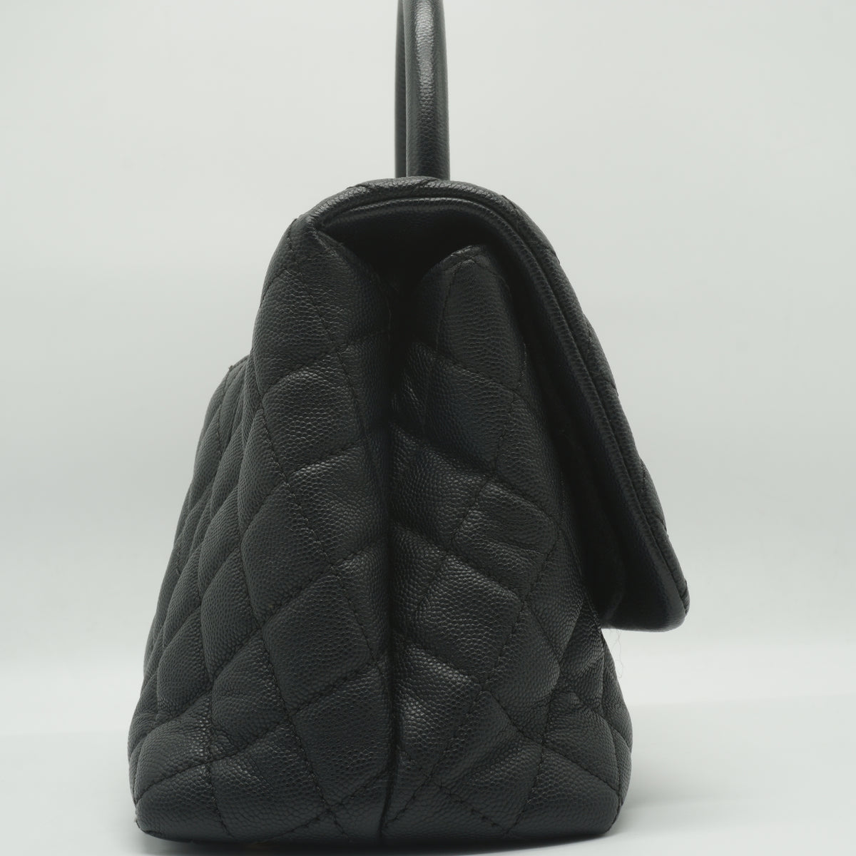 Chanel Coco Handle Caviar Black Medium GHW