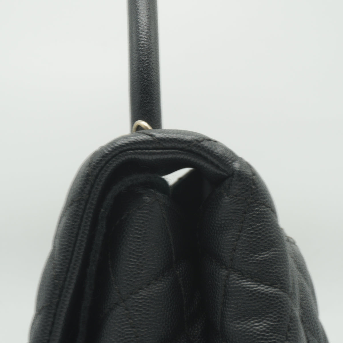 Chanel Coco Handle Caviar Black Medium GHW