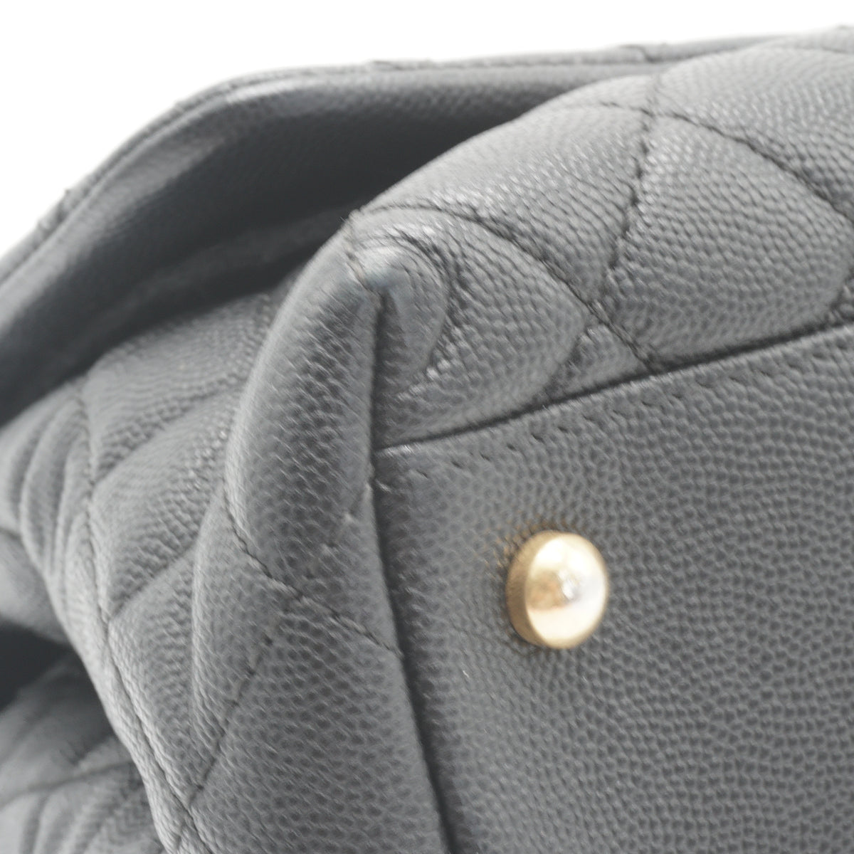 Chanel Coco Handle Caviar Black Medium GHW