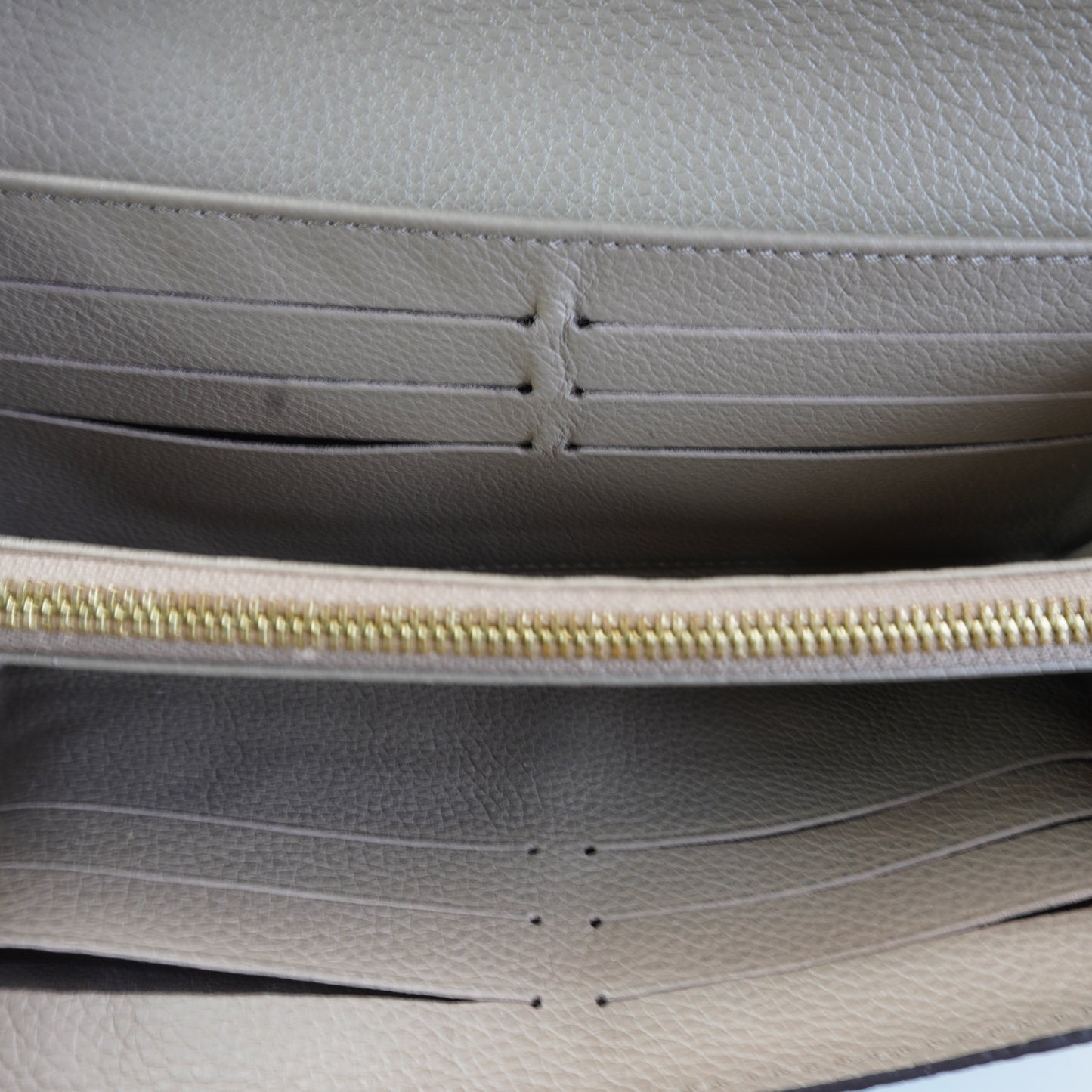 Louis Vuitton	Empreinte Etoupe Long Wallet Beige