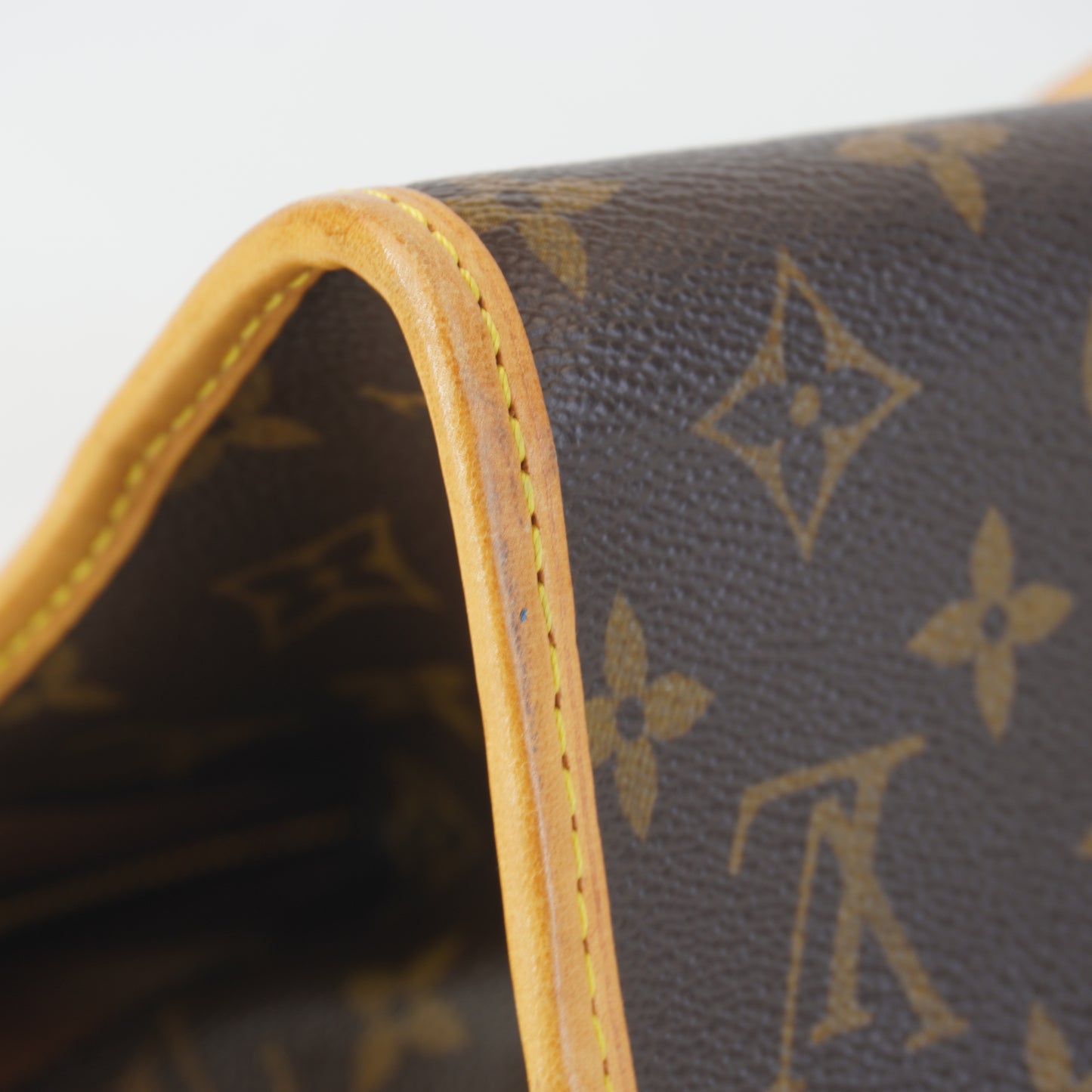 Louis Vuitton	Monogram Popincourt East West