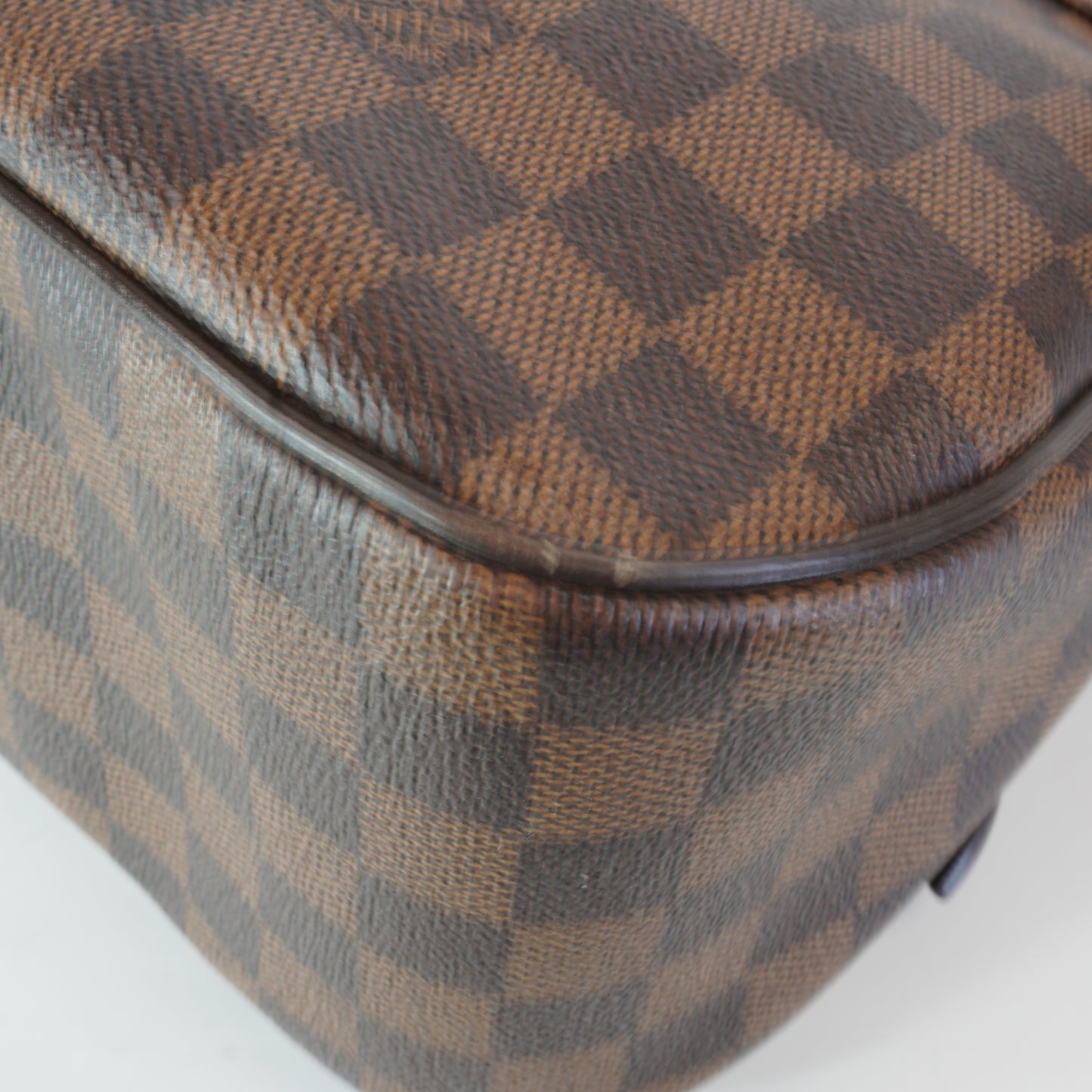 Louis Vuitton	Damier Ebene Canvas