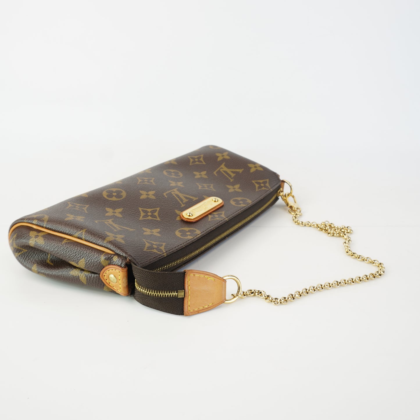 Louis Vuitton	Pochette Mono w/ Gold Tone