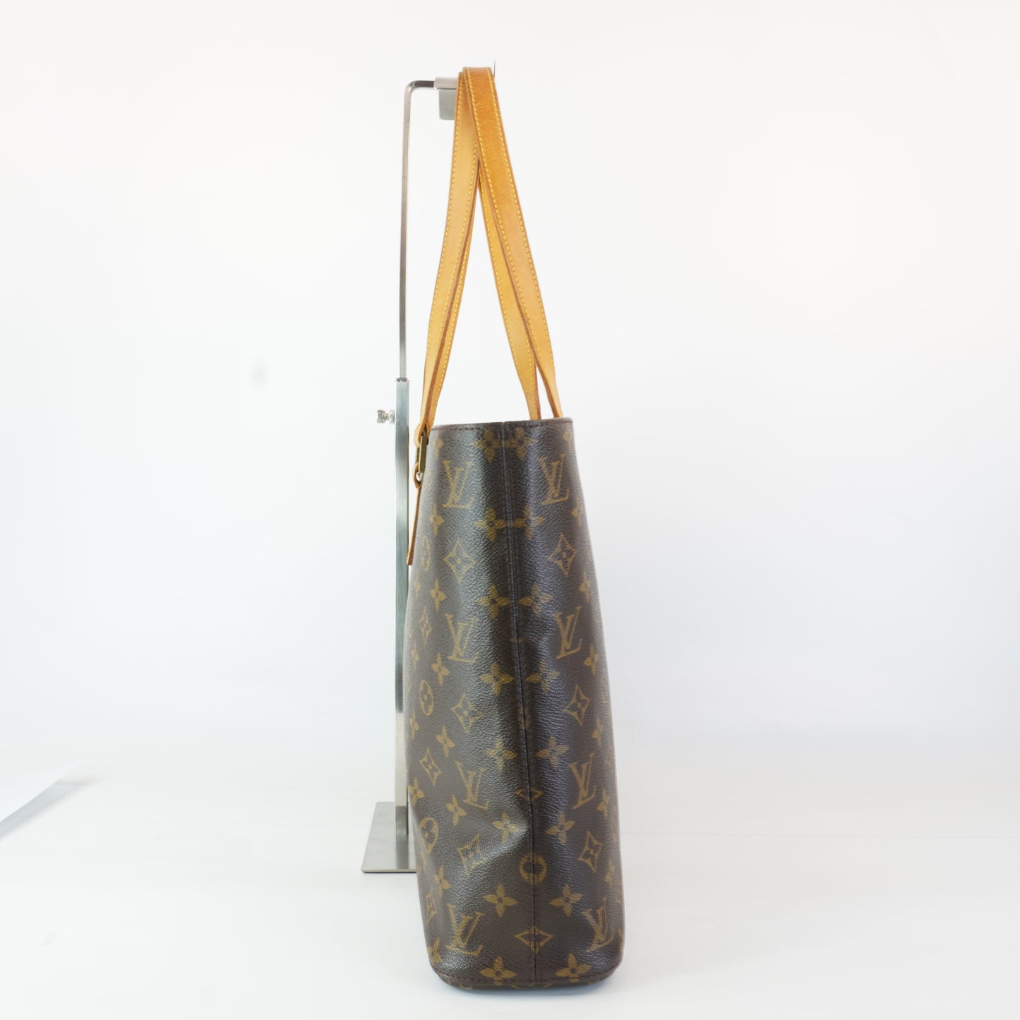 Louis Vuitton	Luco Tote Bag