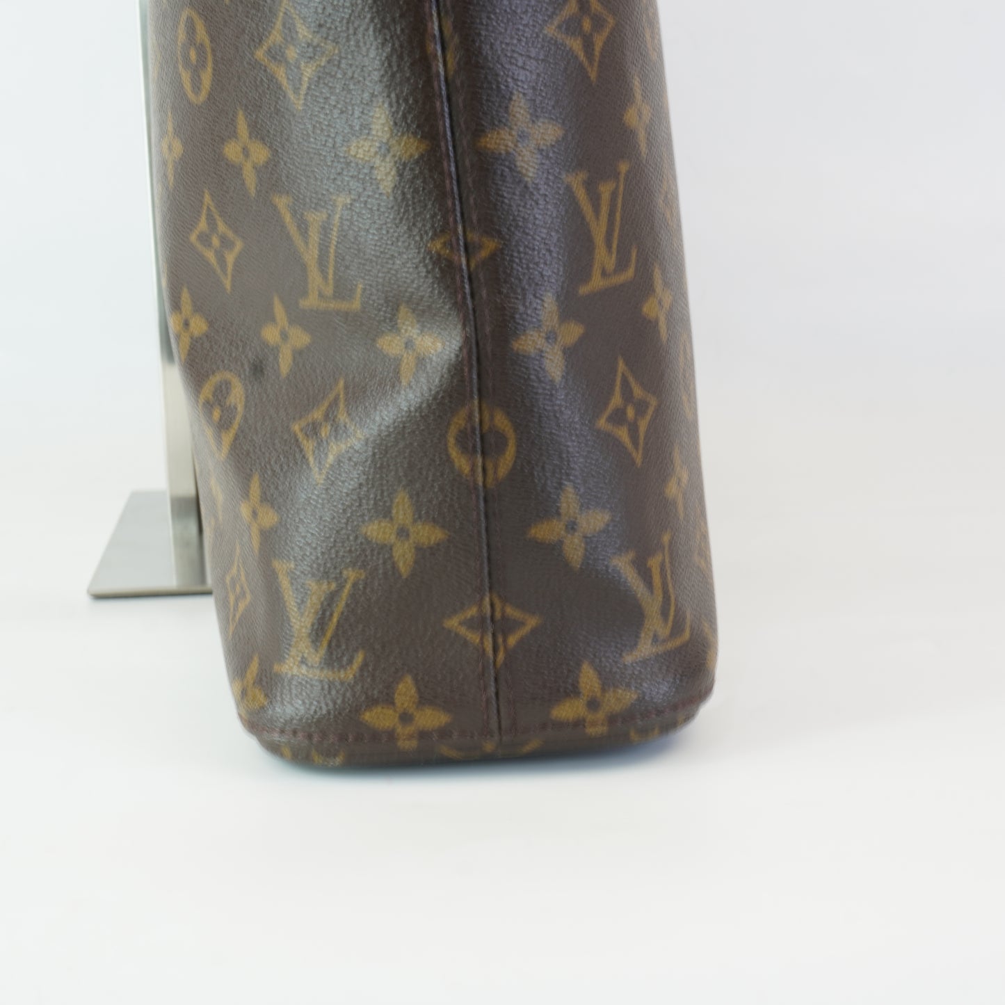 Louis Vuitton	Luco Tote Bag