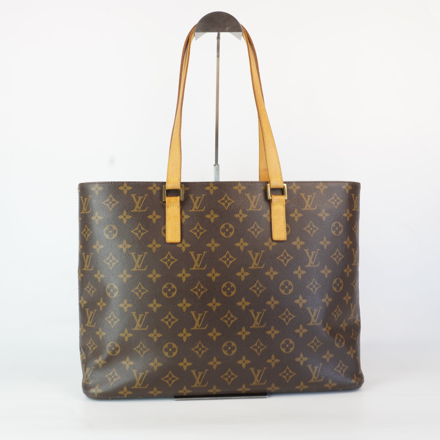 Louis Vuitton	Luco Tote Bag