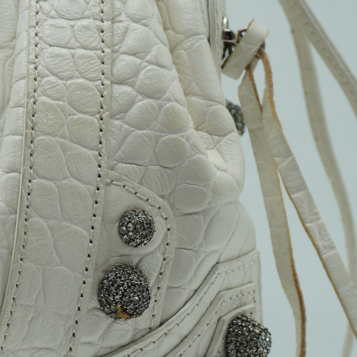 Balenciaga	Le Cagole XS Bucket Bag White Small SHW
