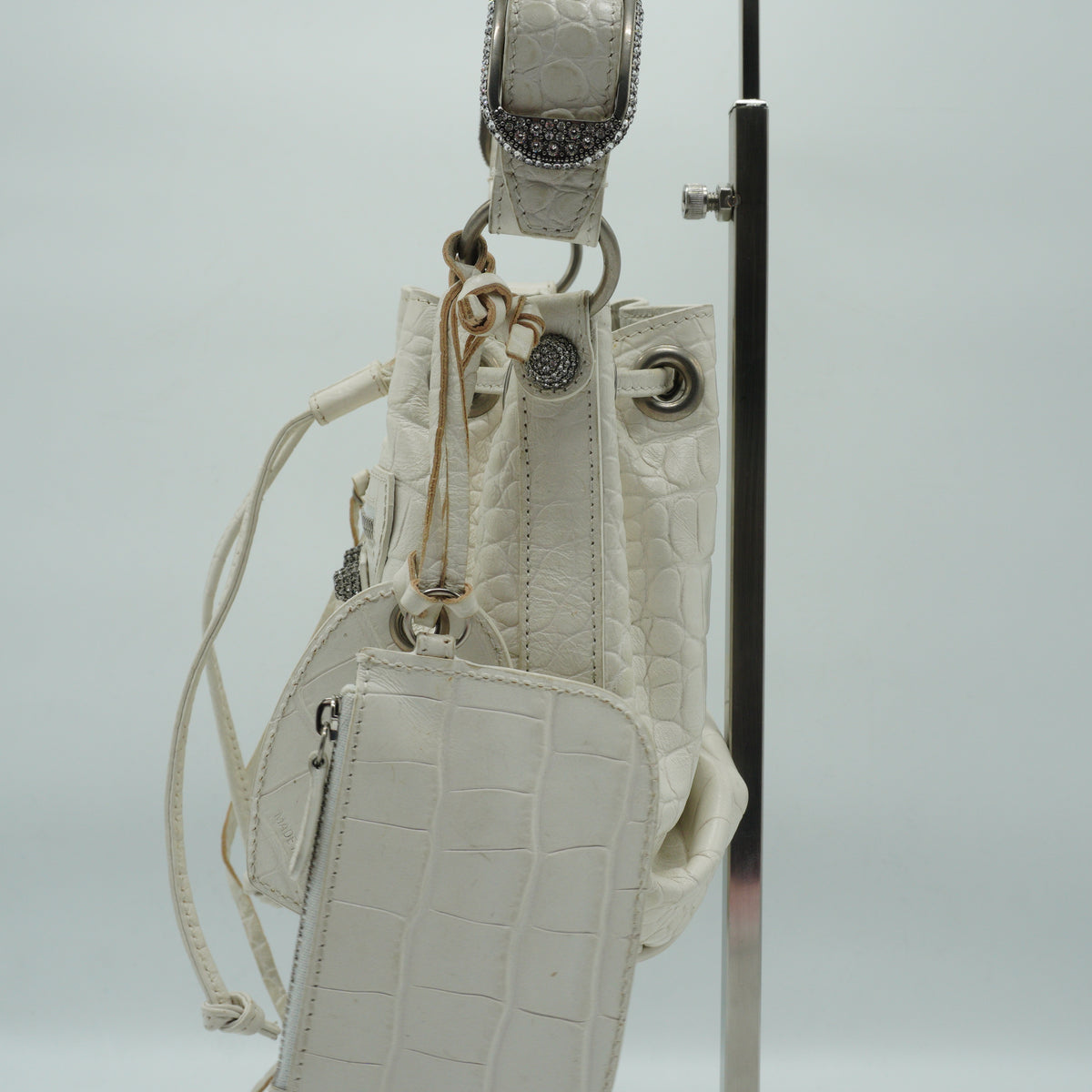 Balenciaga	Le Cagole XS Bucket Bag White Small SHW