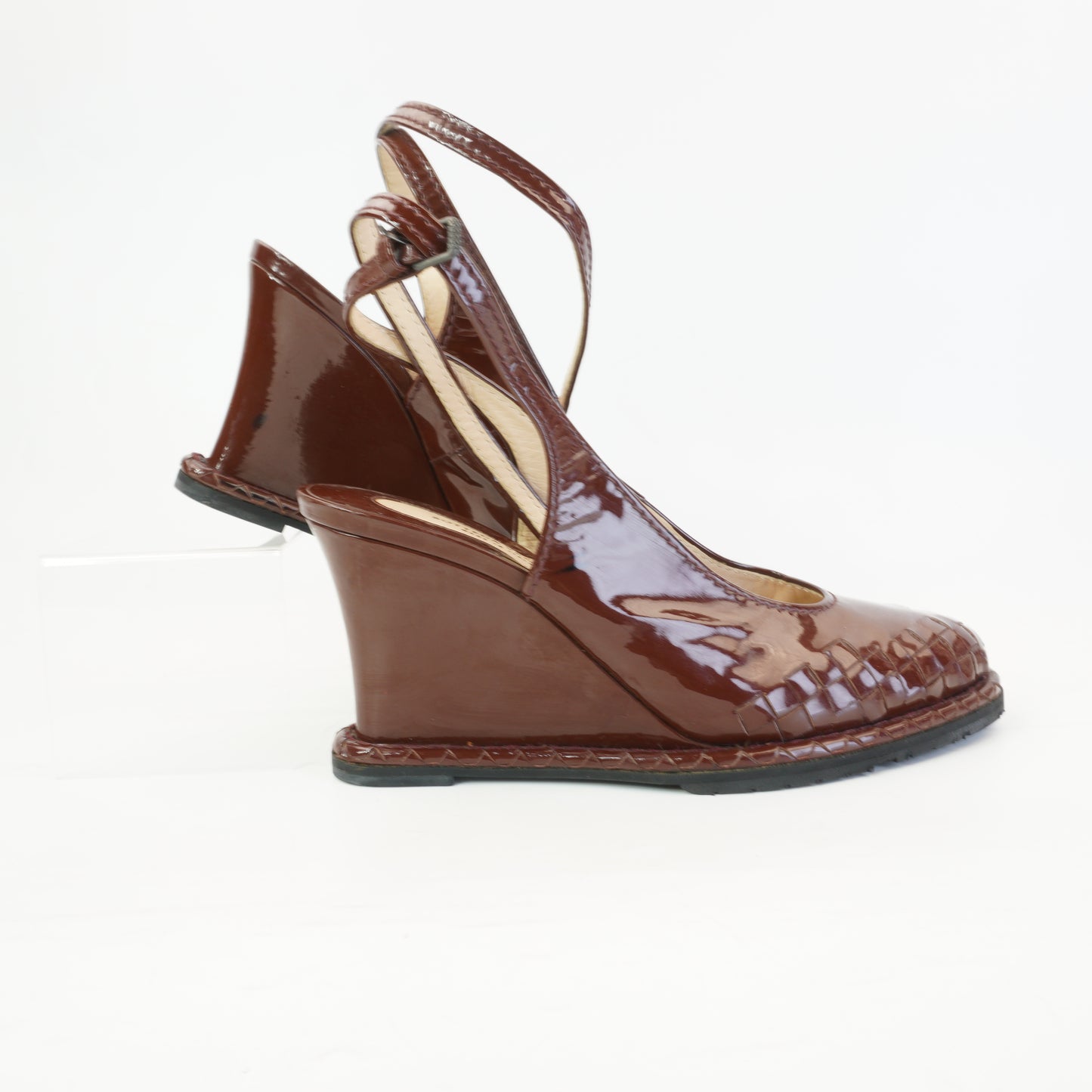 Bottega Veneta Intercciato Weave Patent S.38