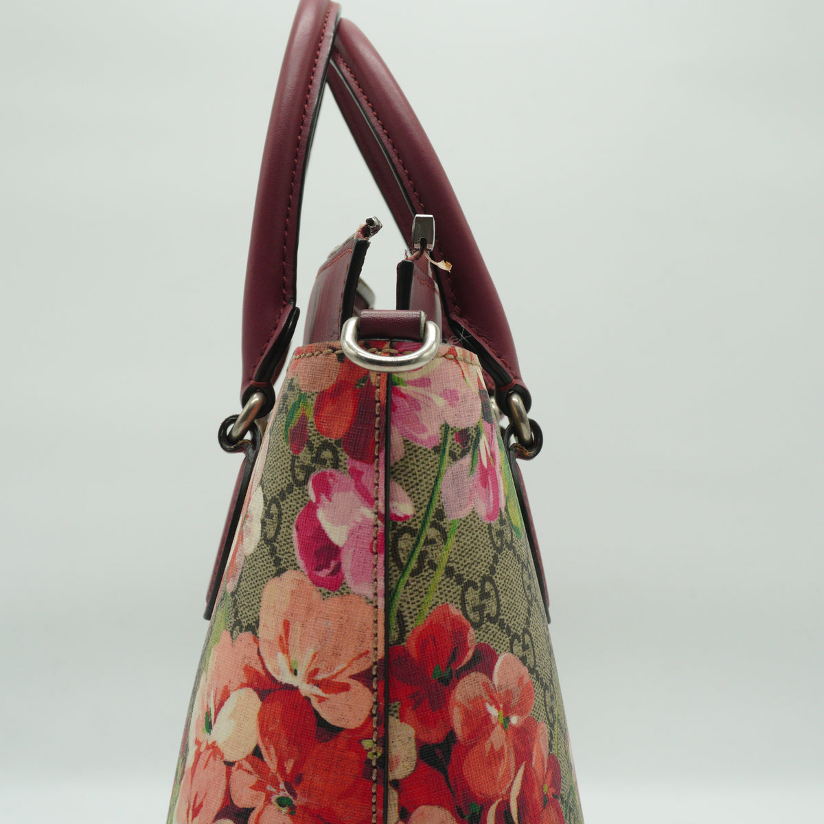 Gucci GG Supreme Monogram Blooms Medium Zip Tote SHW