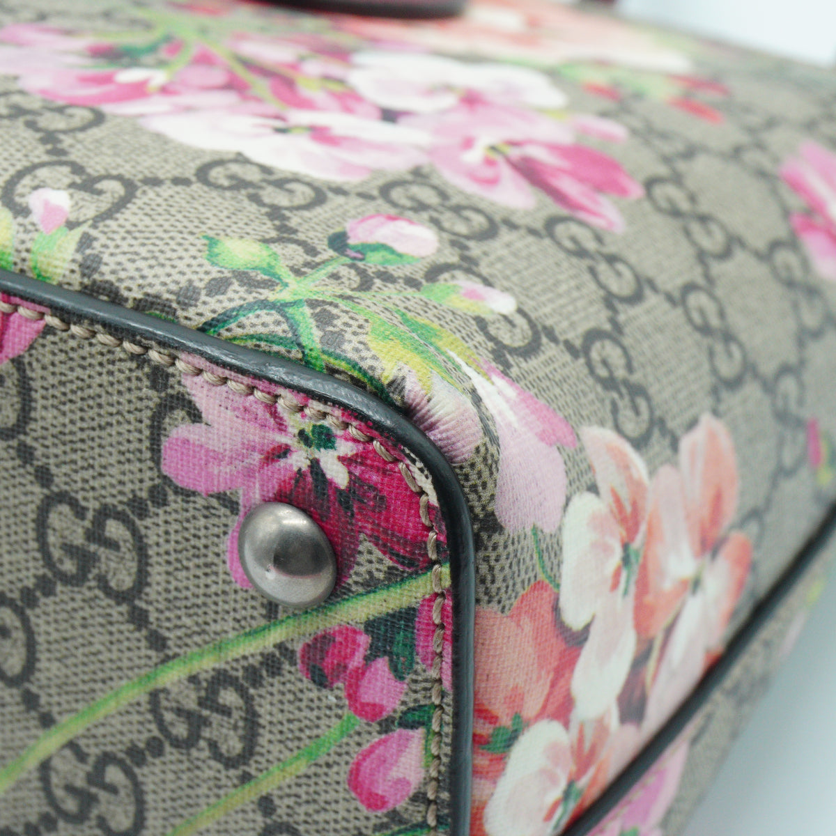Gucci GG Supreme Monogram Blooms Medium Zip Tote SHW