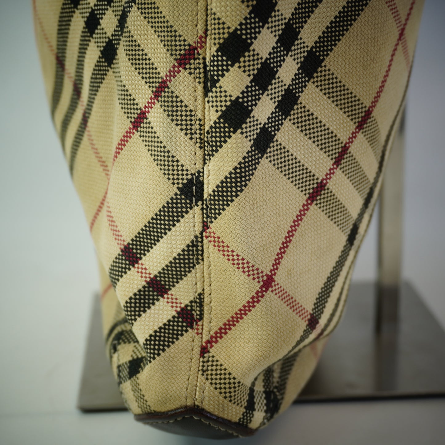 Burberry	 Nova Check SHW