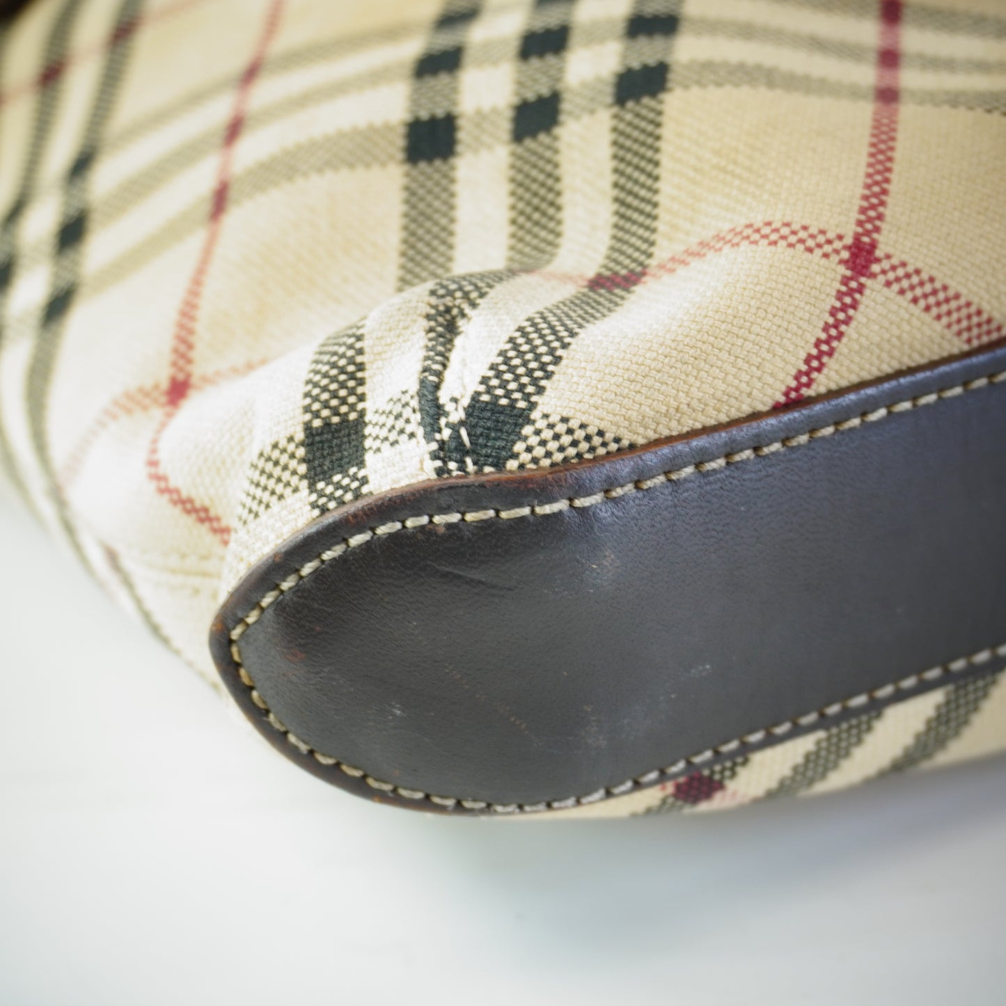 Burberry	 Nova Check SHW