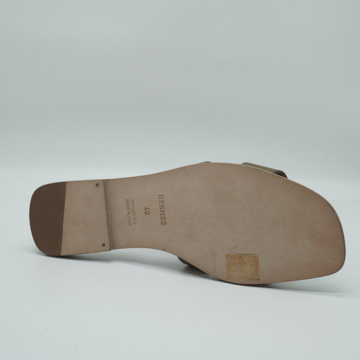 Hermes	Oran Sandal Size 40 Taupe