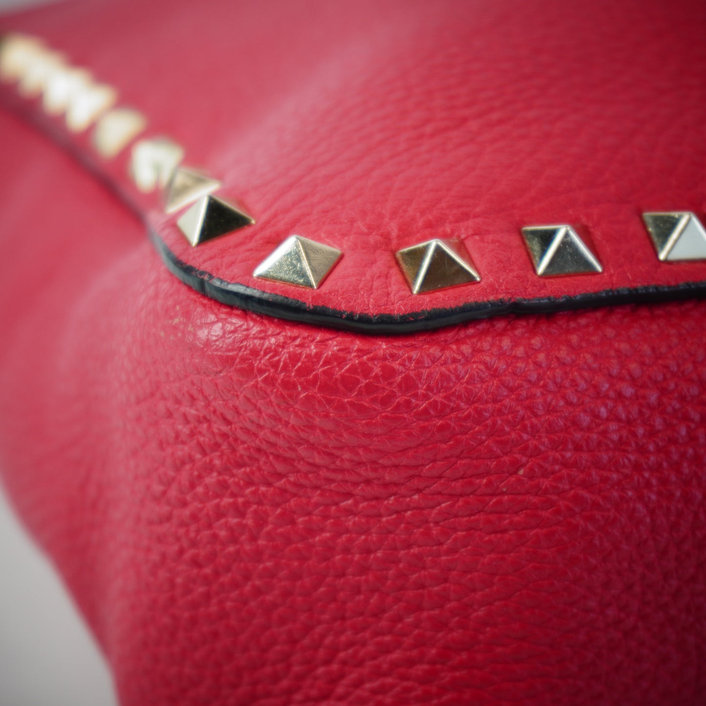 Valentino Hobo Rockstud Fuschia Pink
